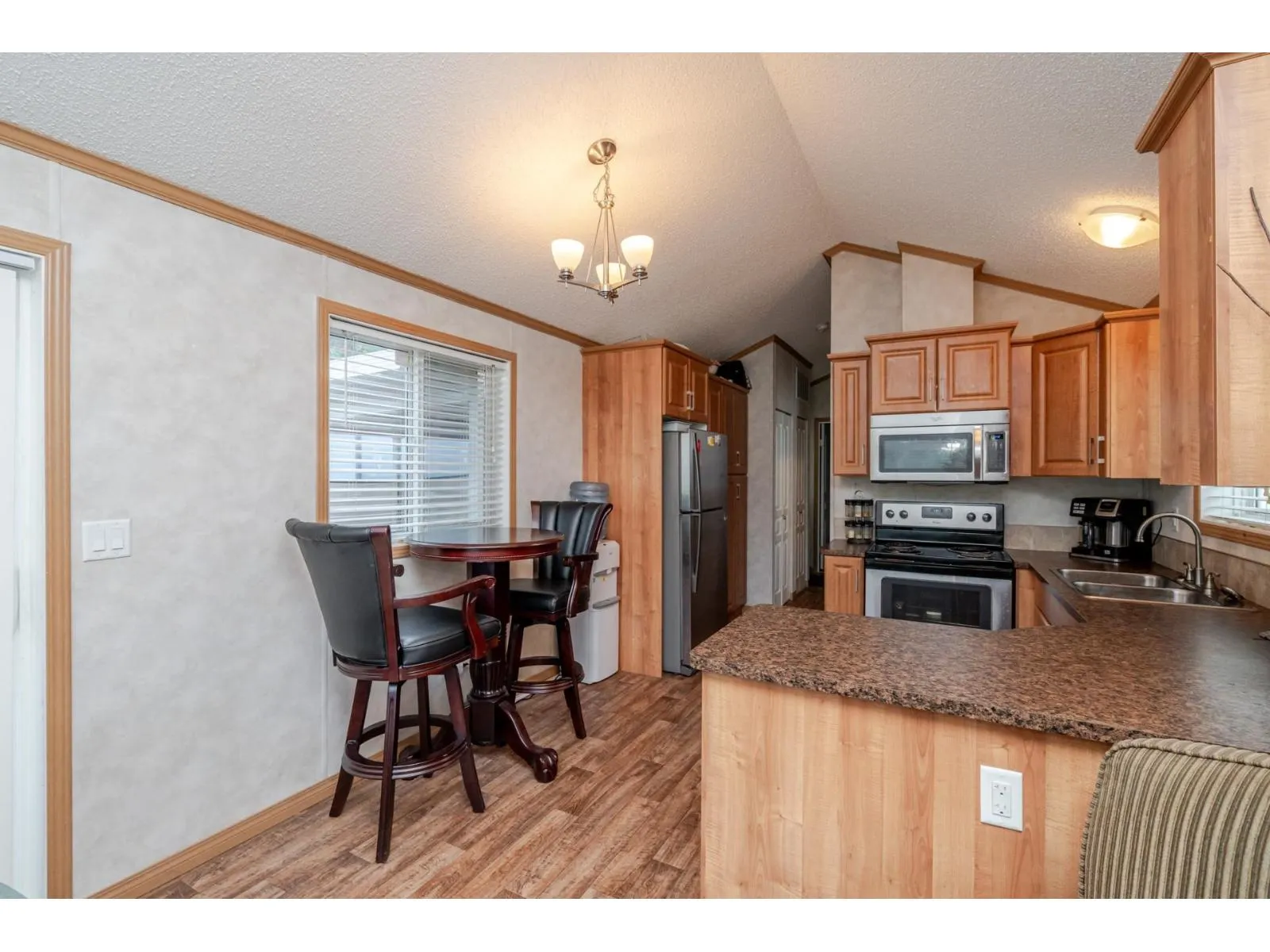 9 24330 FRASER HIGHWAY