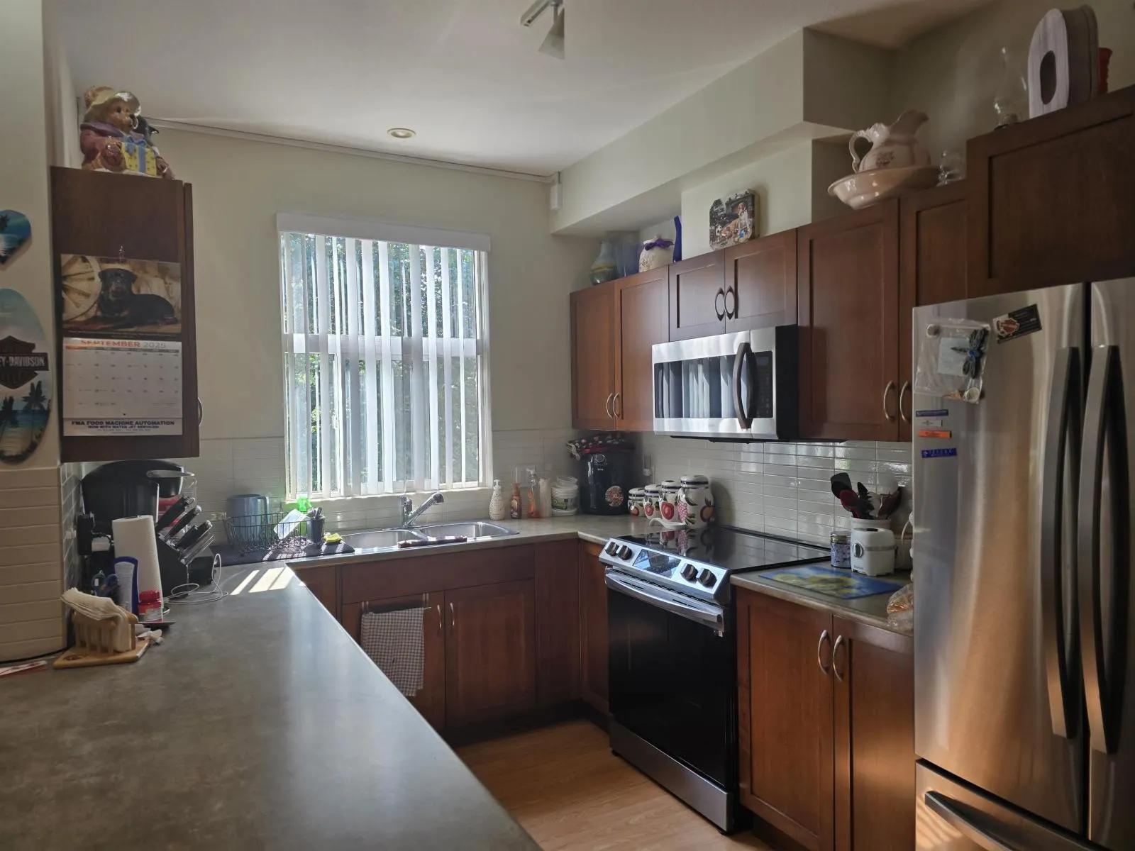 307 33328 E BOURQUIN CRESCENT