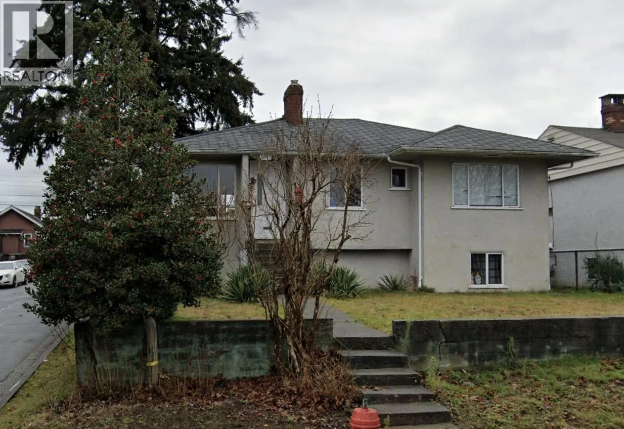 3507 MONMOUTH AVENUE
