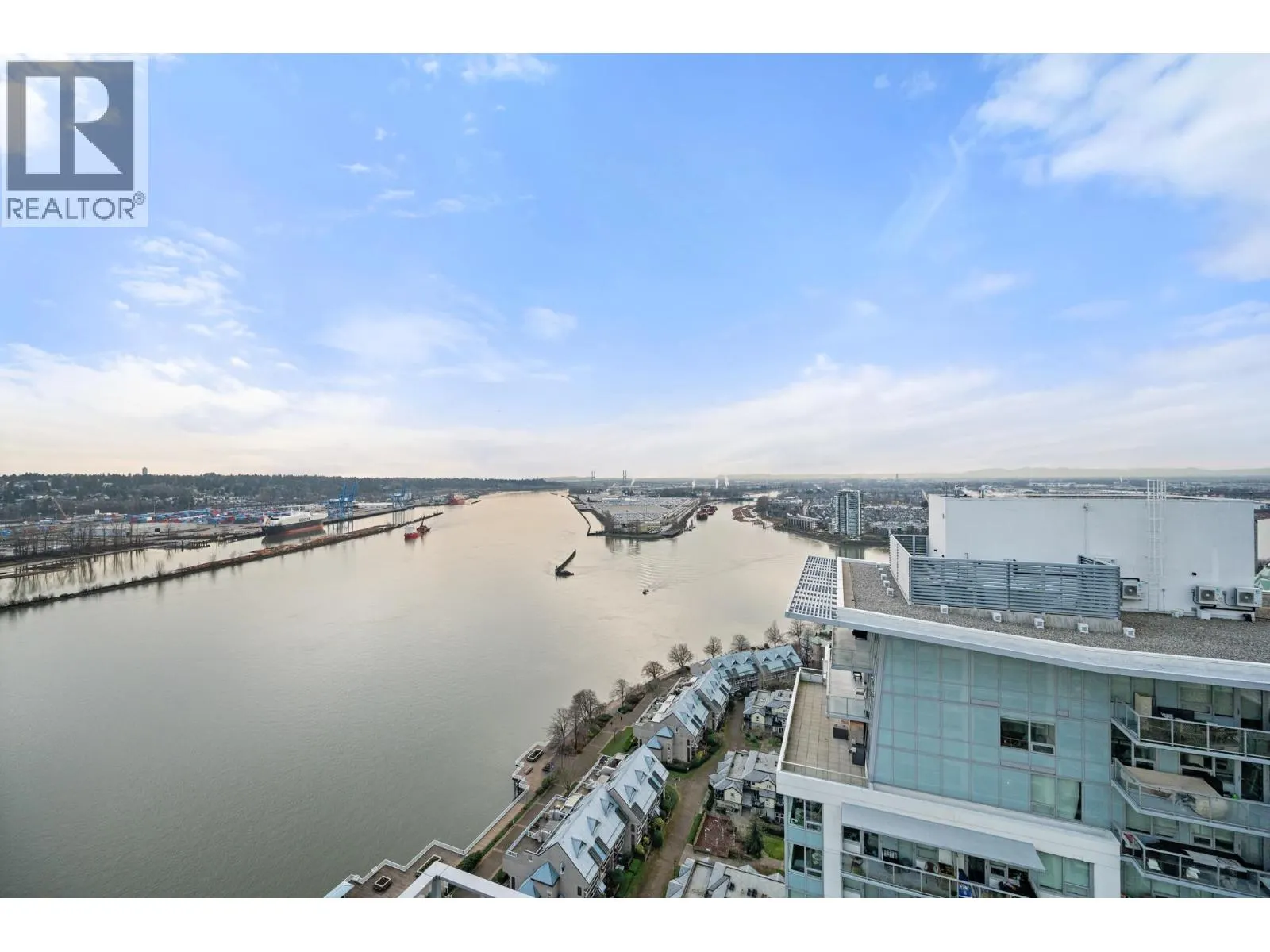 3202 908 QUAYSIDE DRIVE