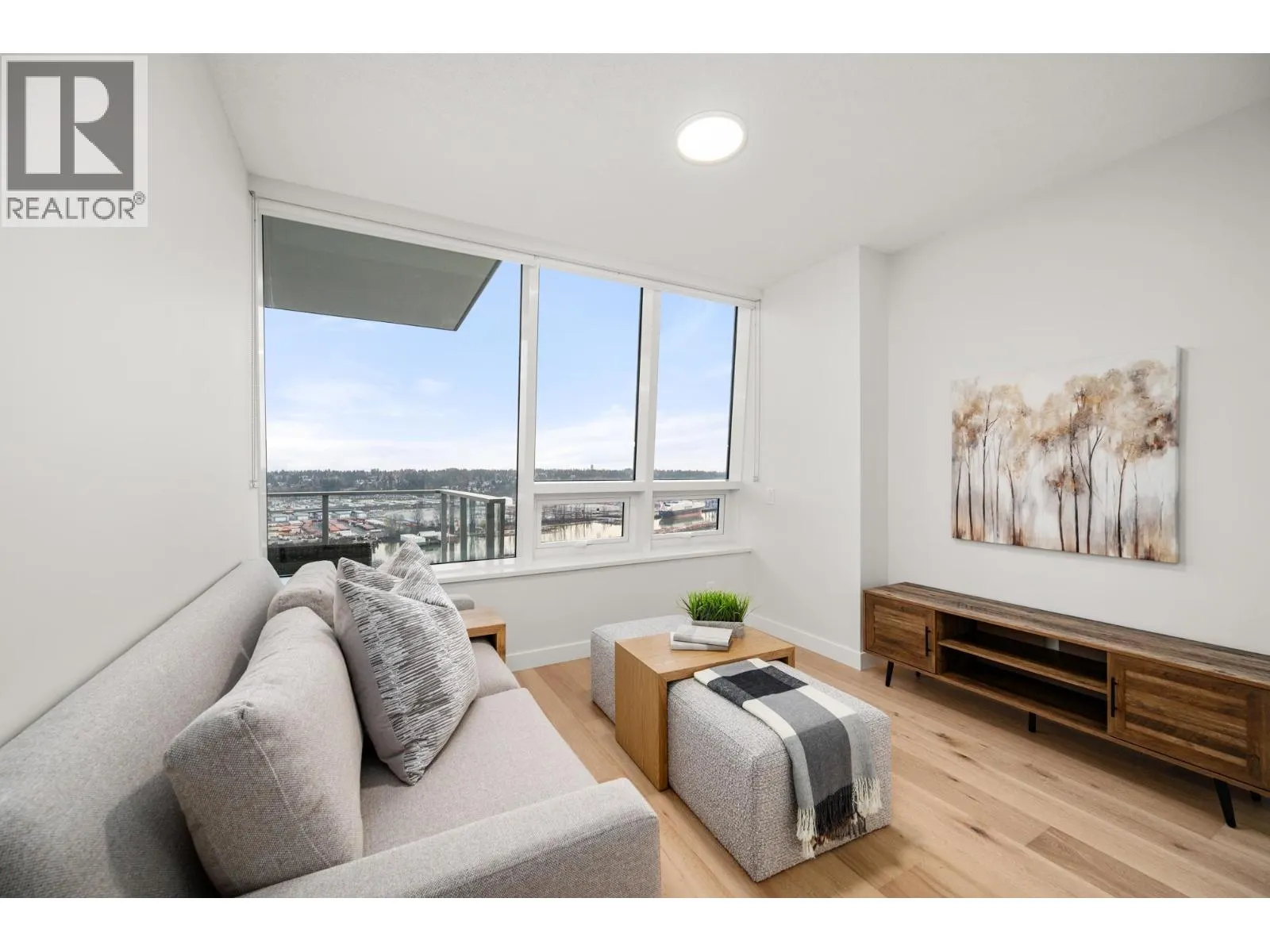 3202 908 QUAYSIDE DRIVE