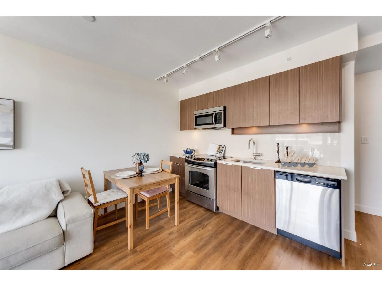 2502 13308 CENTRAL AVENUE