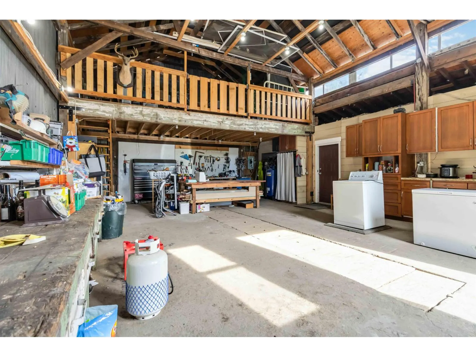 10087 MOUNTAINVIEW ROAD