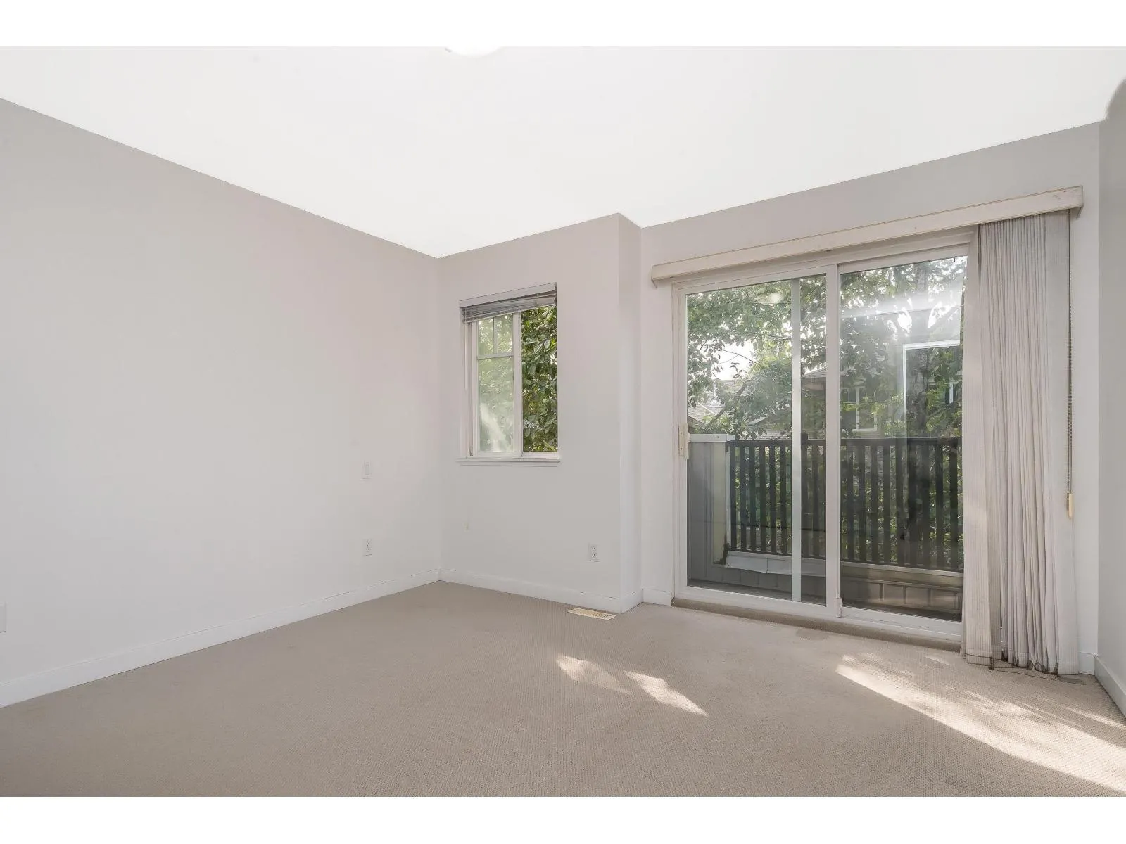 #77 12040 68 AVENUE