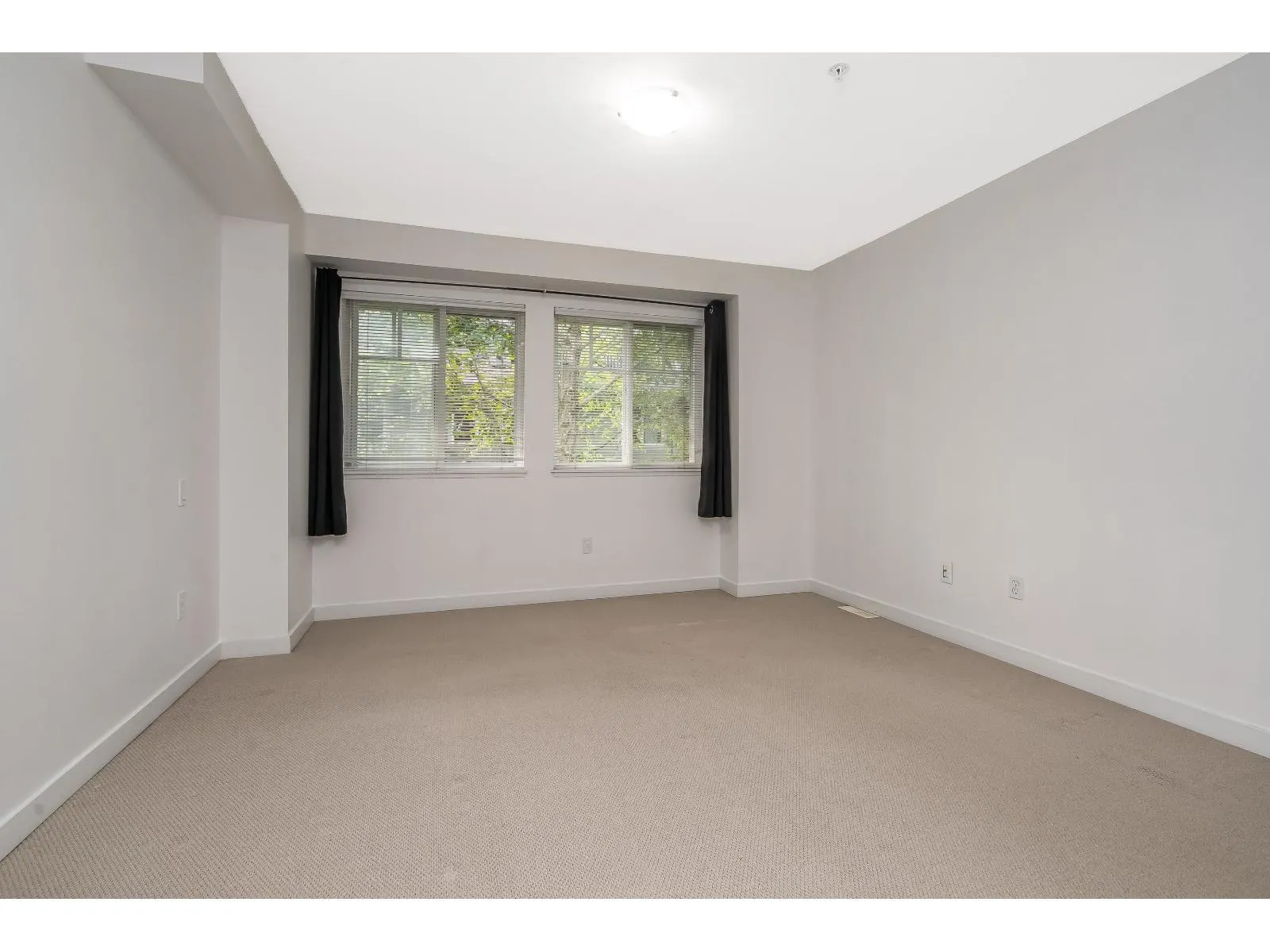 #77 12040 68 AVENUE