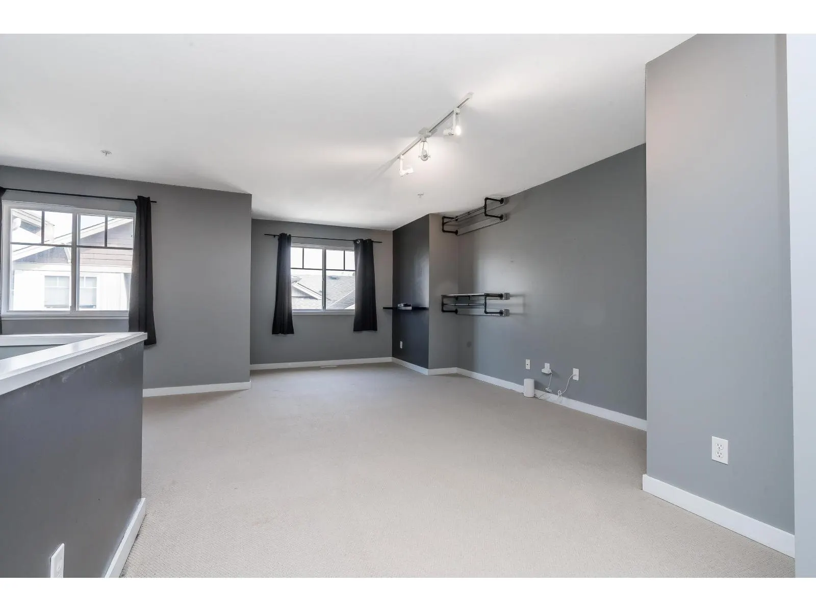 #77 12040 68 AVENUE