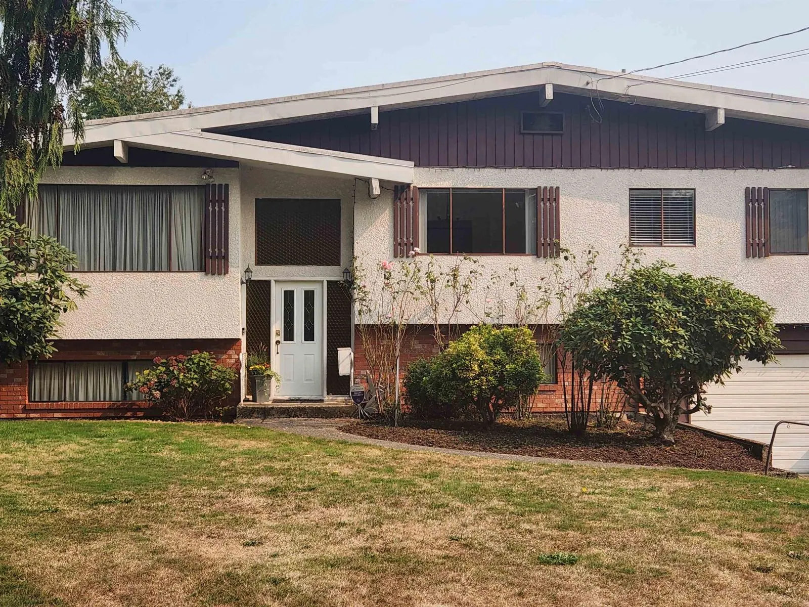 8904 GAY STREET