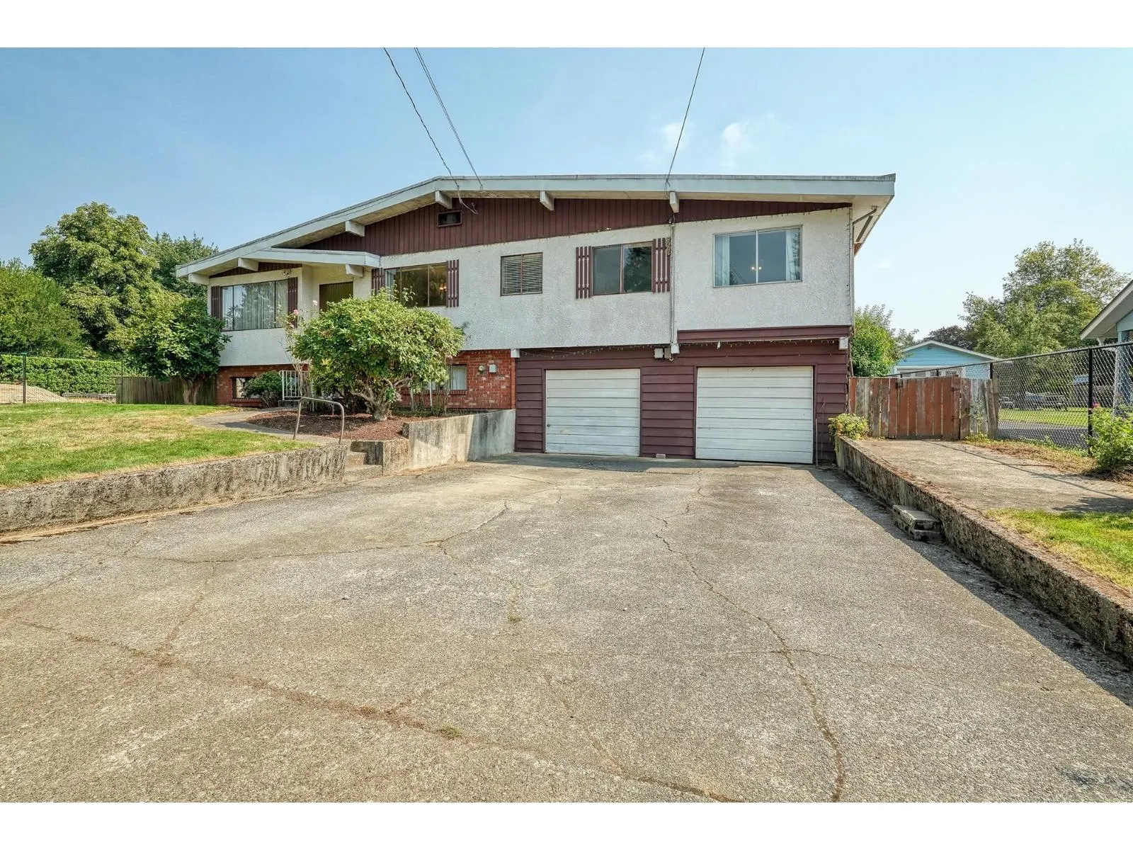8904 GAY STREET