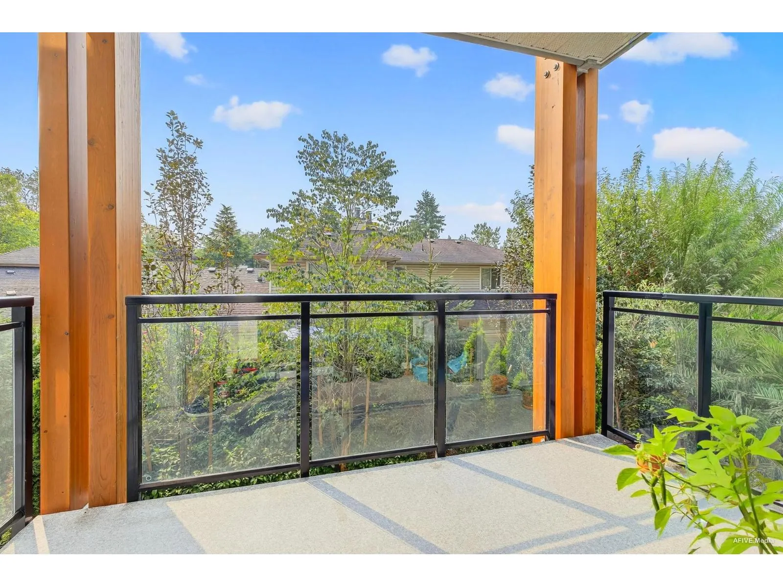 201 6960 NICHOLSON ROAD