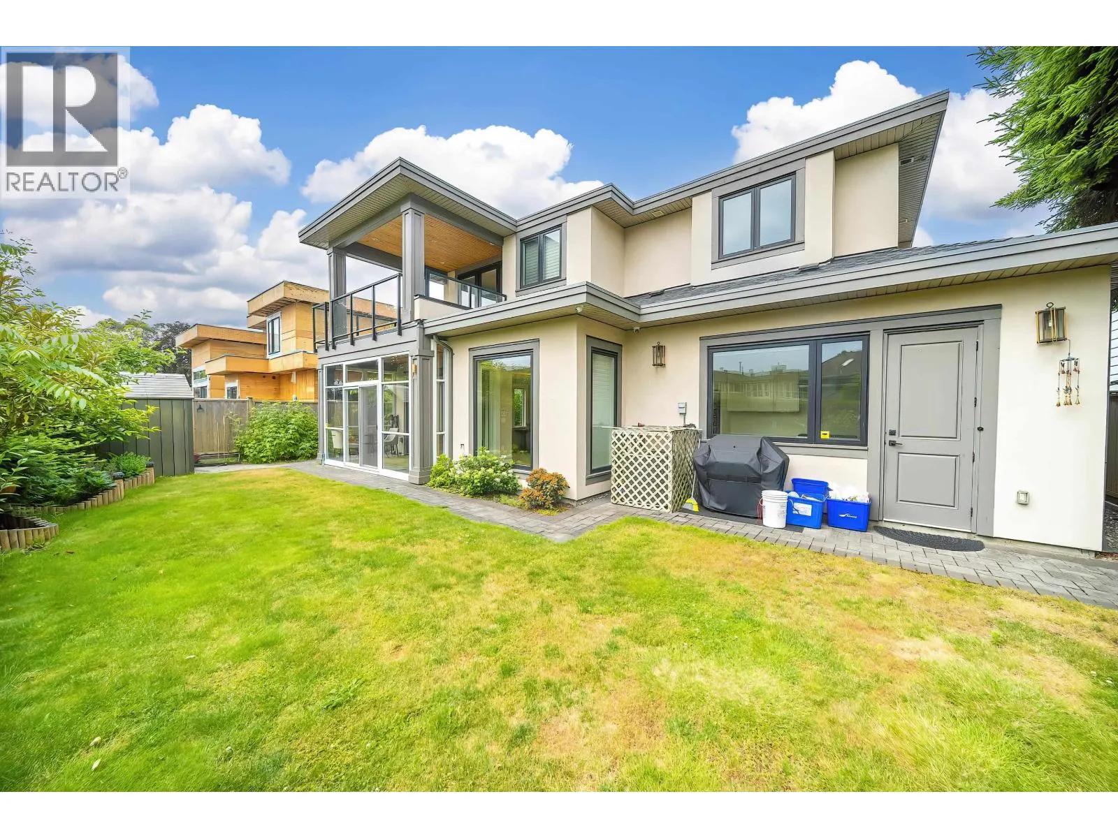 6180 KALAMALKA CRESCENT