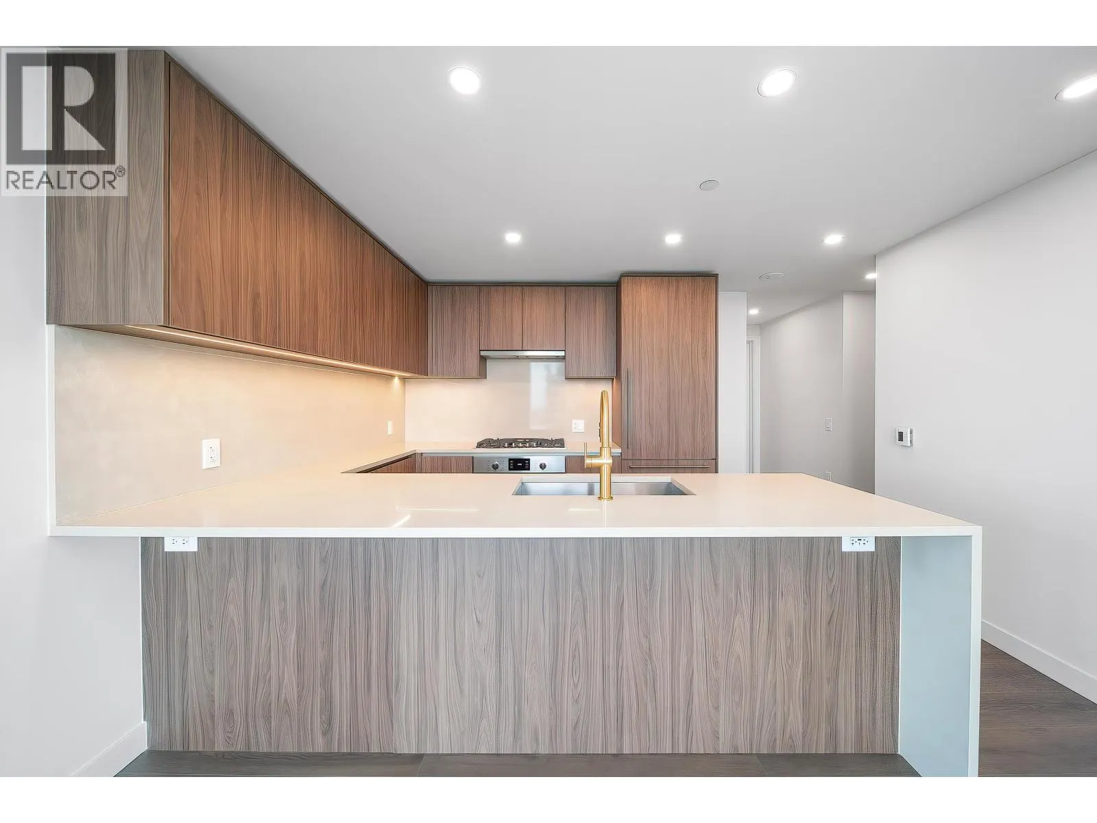 3904 5987 WILSON AVENUE