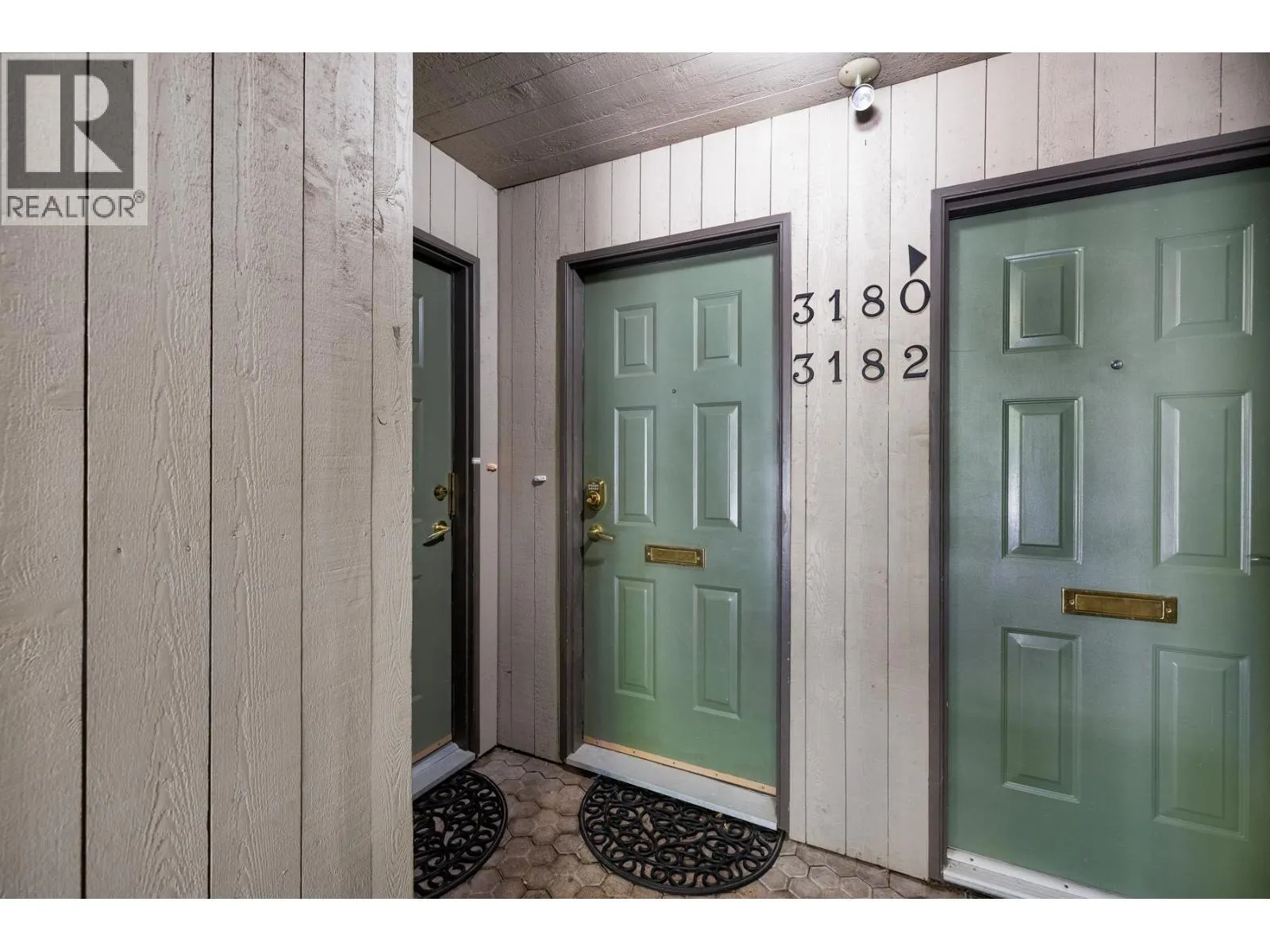 3182 MOUNTAIN HIGHWAY