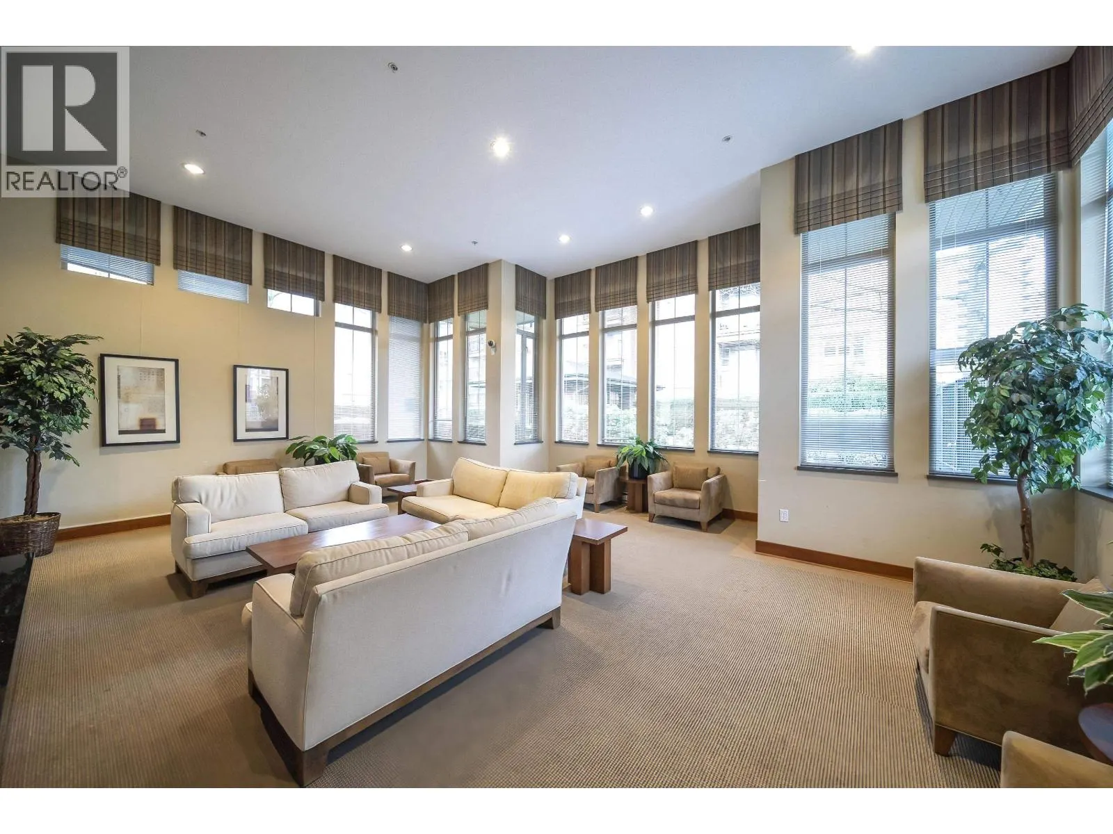 5403 5111 GARDEN CITY ROAD
