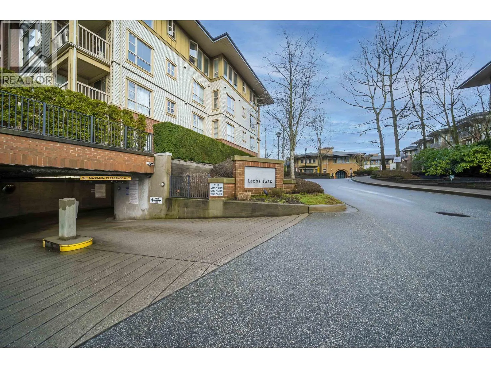 5403 5111 GARDEN CITY ROAD