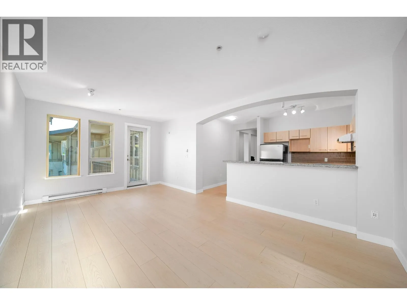 5403 5111 GARDEN CITY ROAD