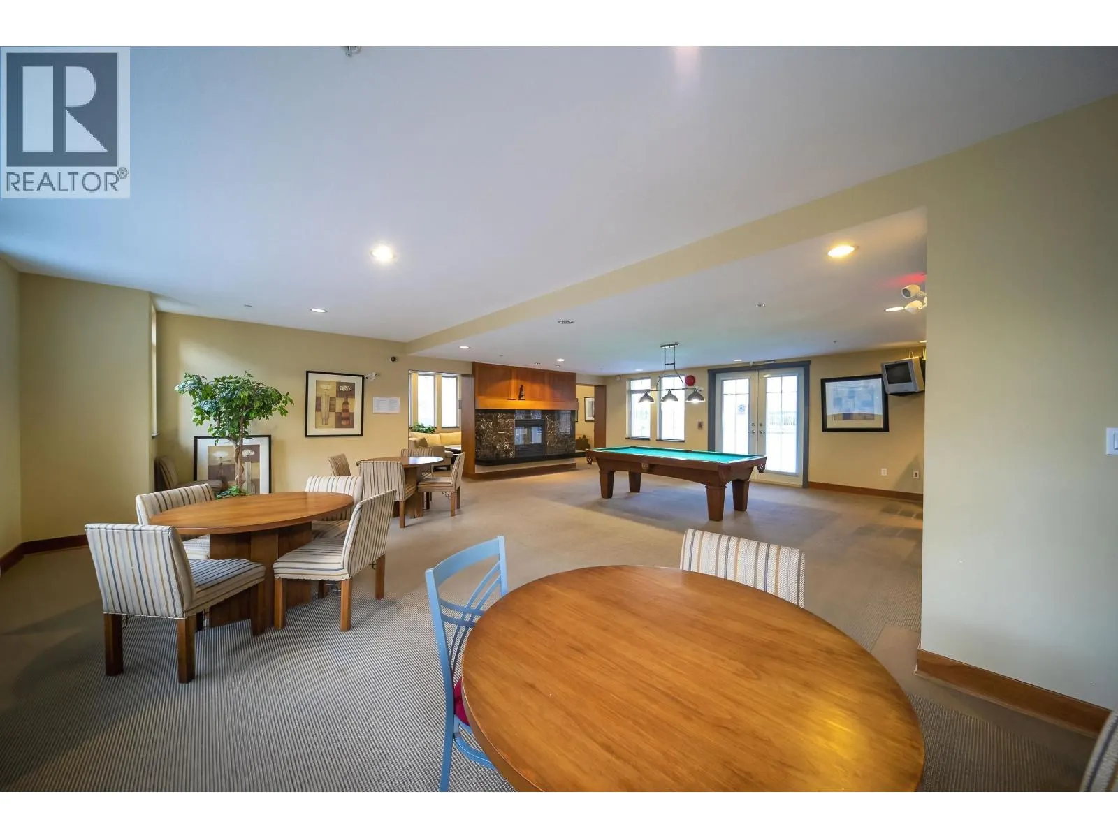 5403 5111 GARDEN CITY ROAD