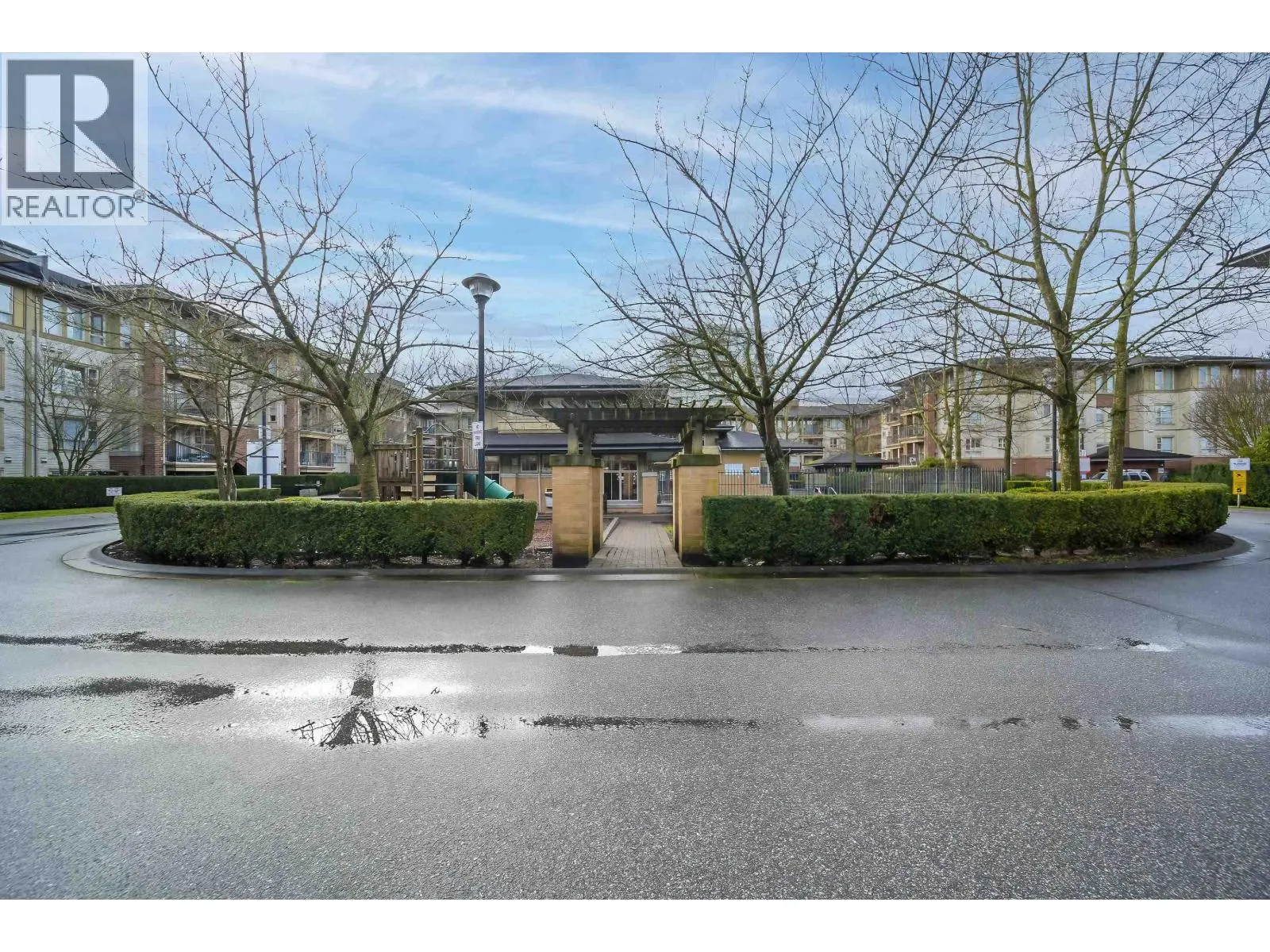 5403 5111 GARDEN CITY ROAD
