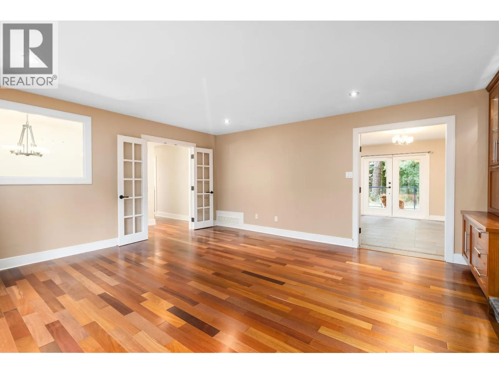 4793 CAPILANO ROAD