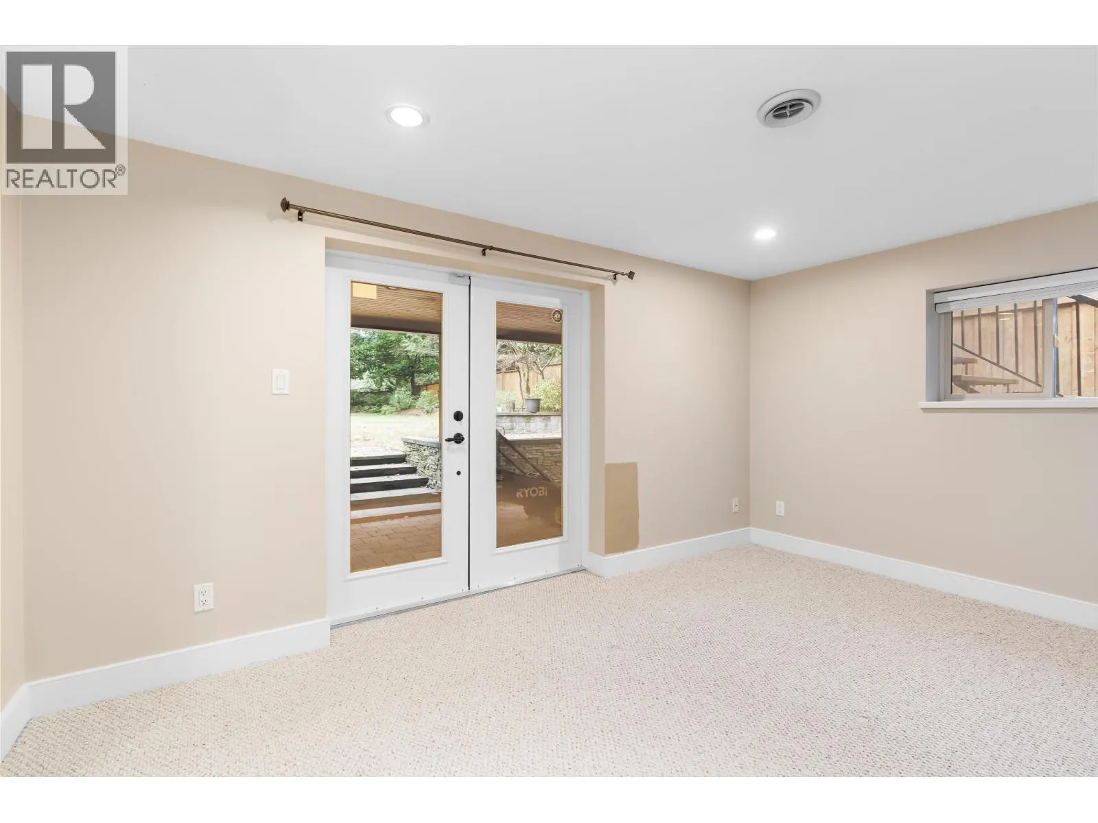 4793 CAPILANO ROAD