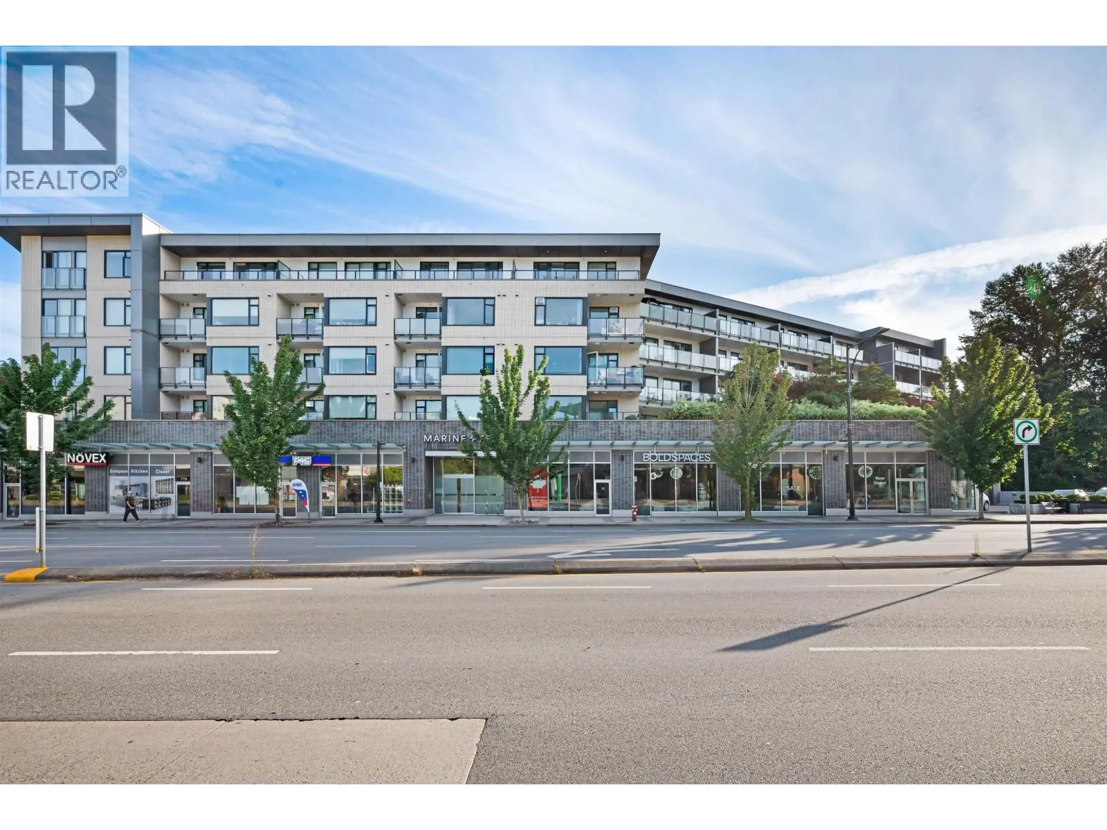 303 725 MARINE DRIVE