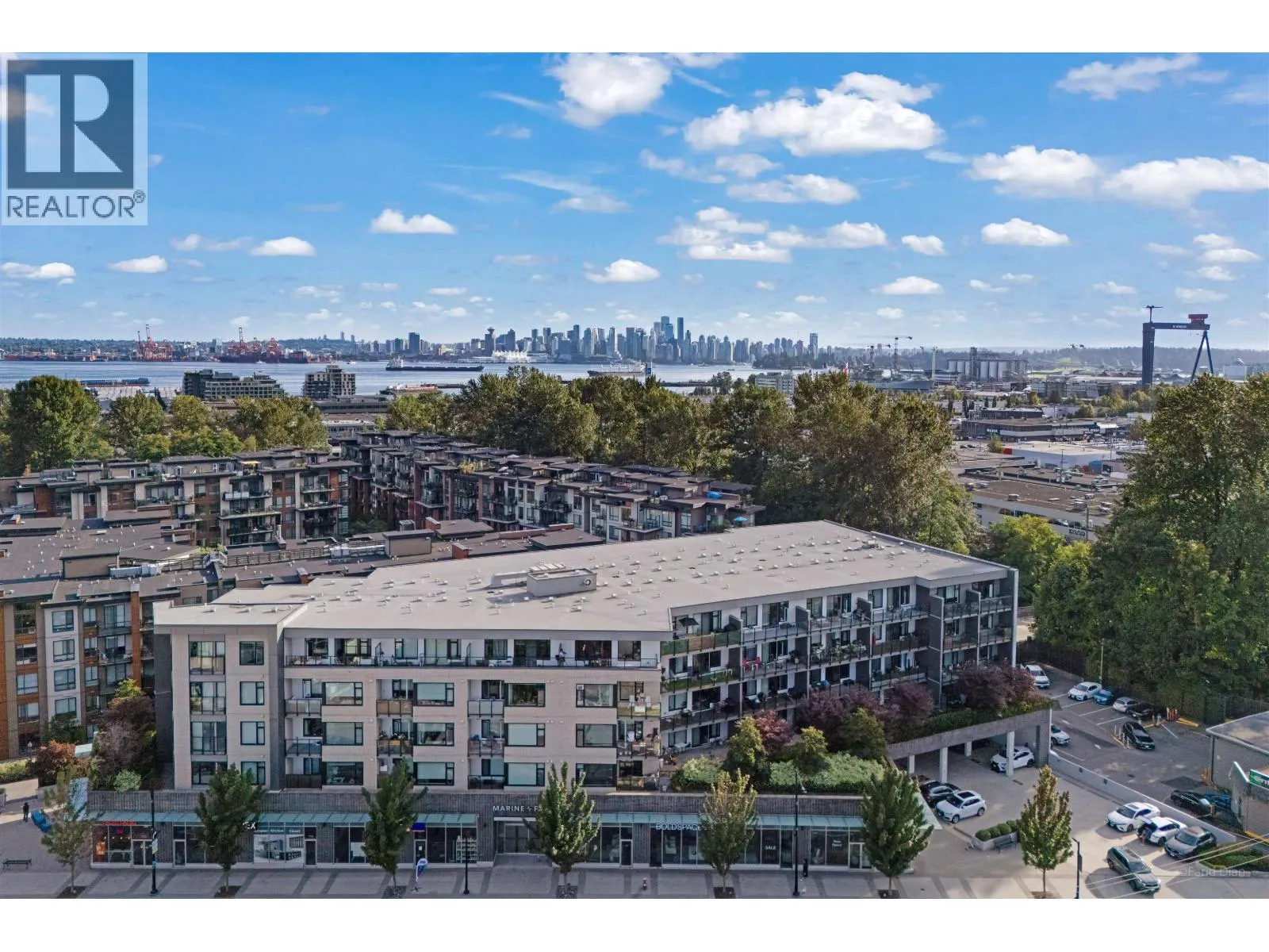 303 725 MARINE DRIVE