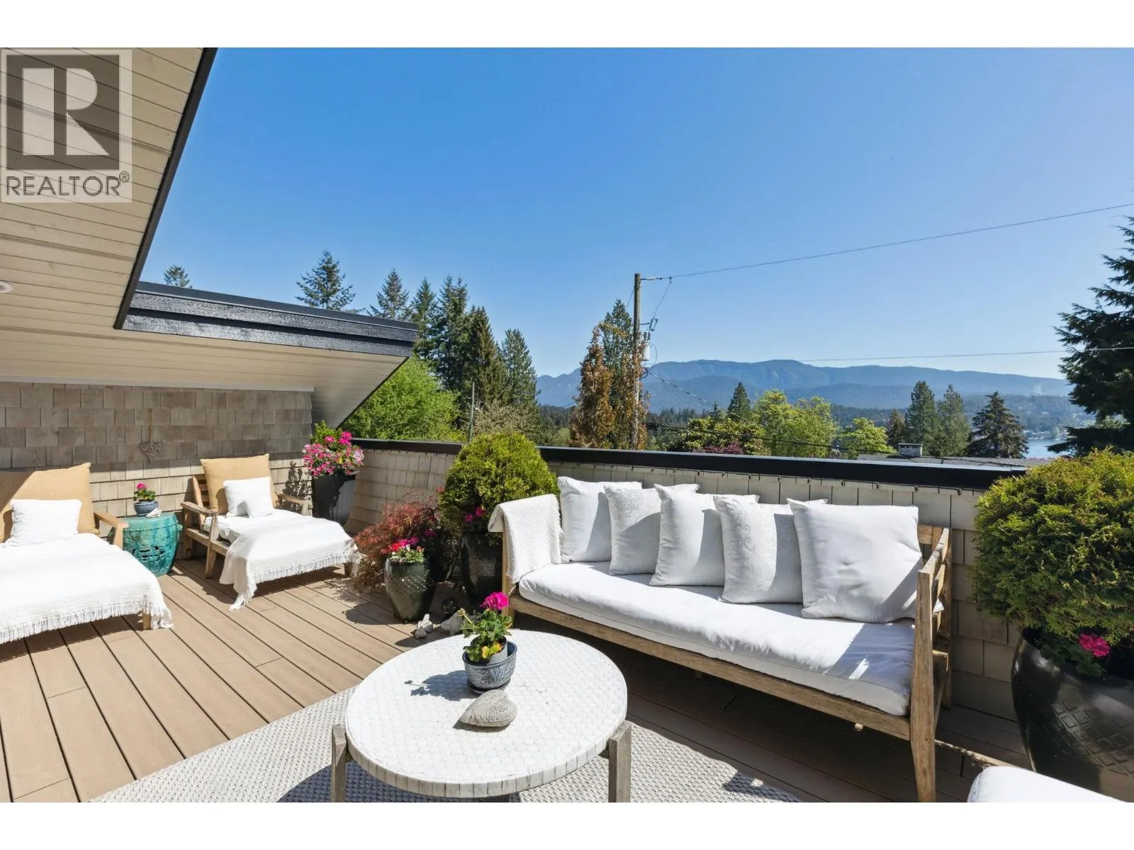 939 FRIAR CRESCENT