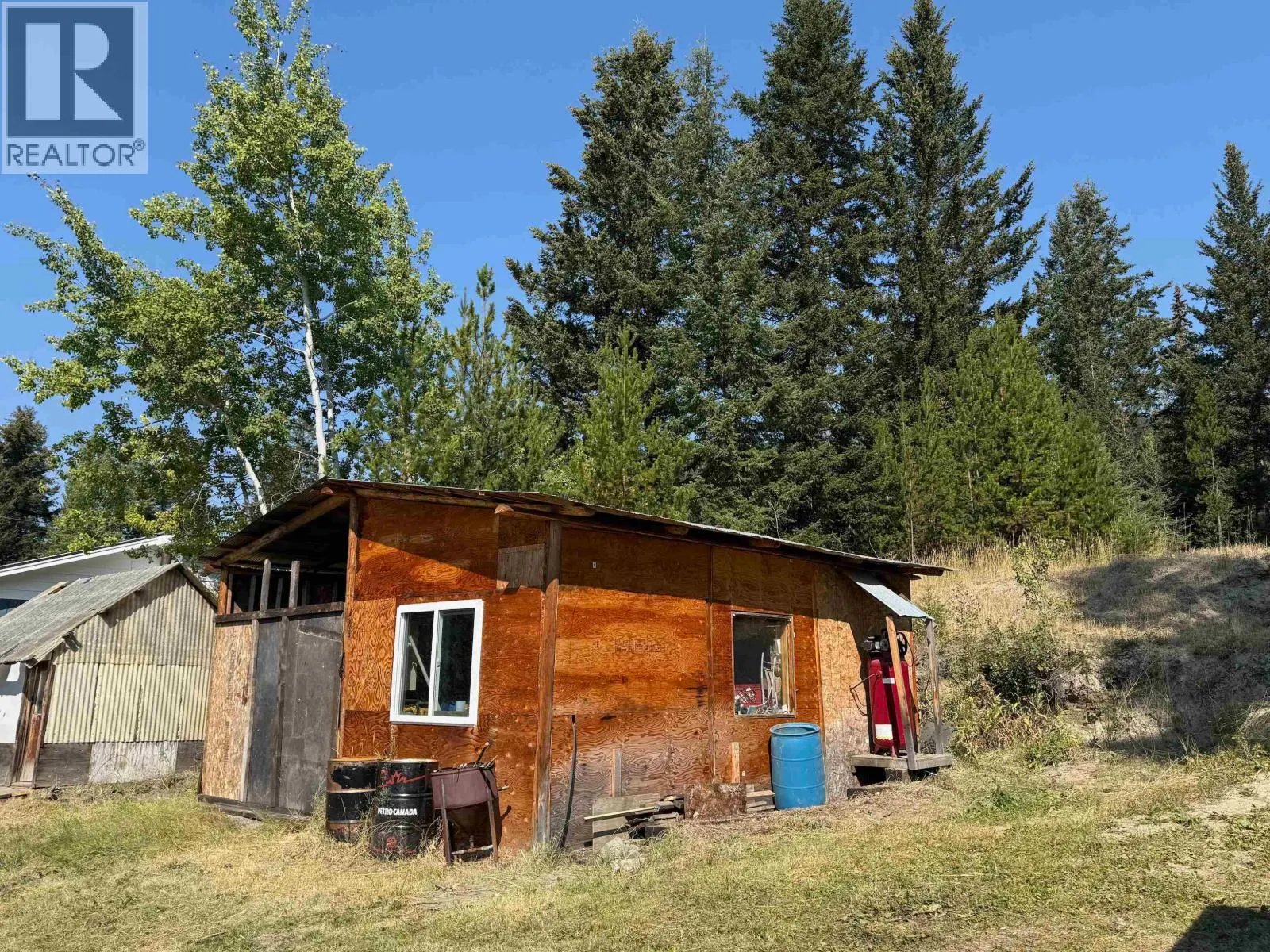 5869 HORSE LAKE ROAD