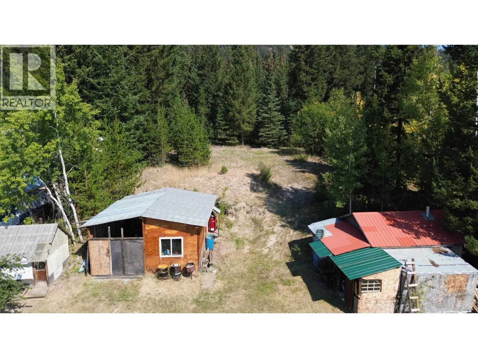 5869 HORSE LAKE ROAD