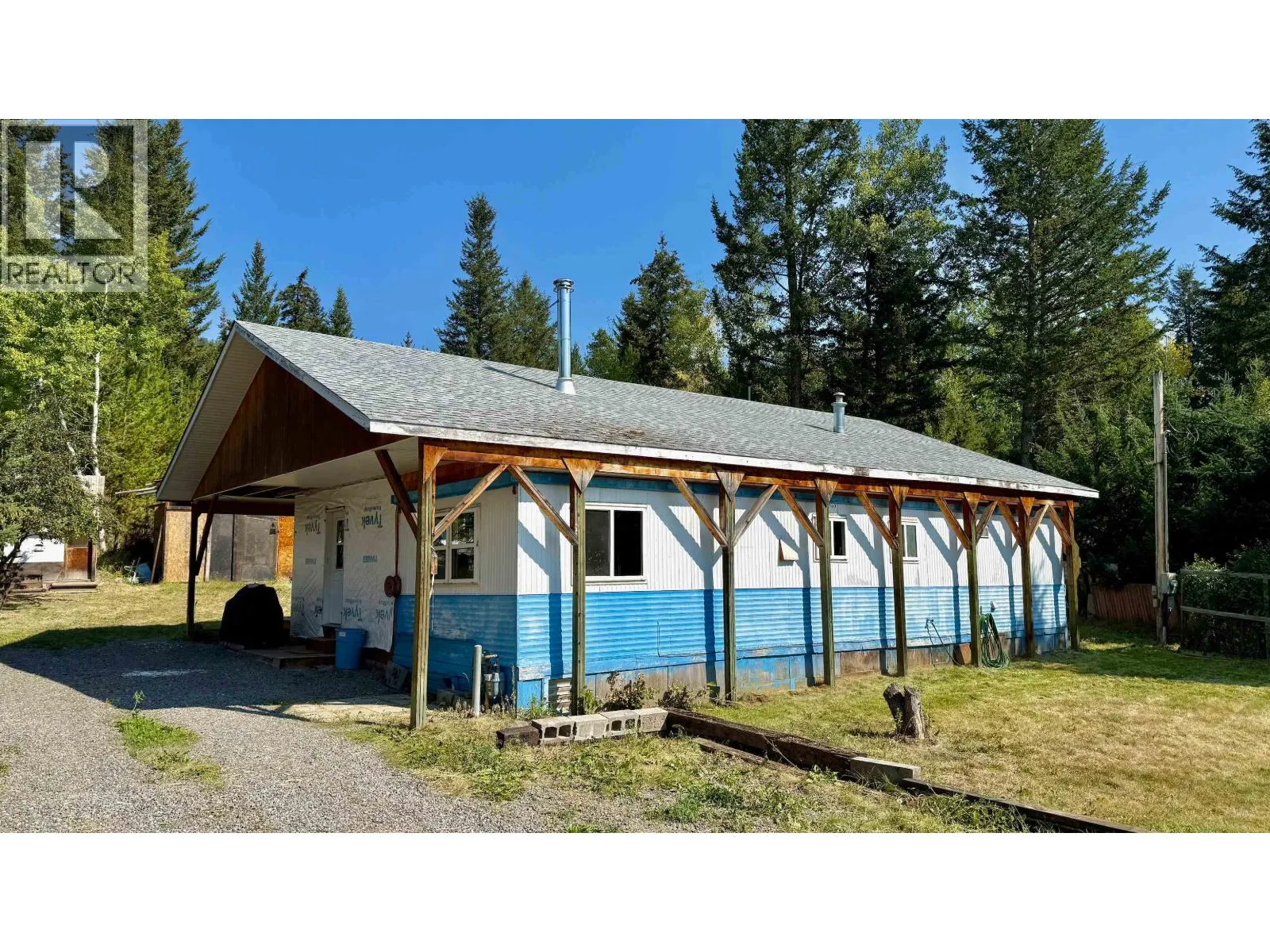 5869 HORSE LAKE ROAD