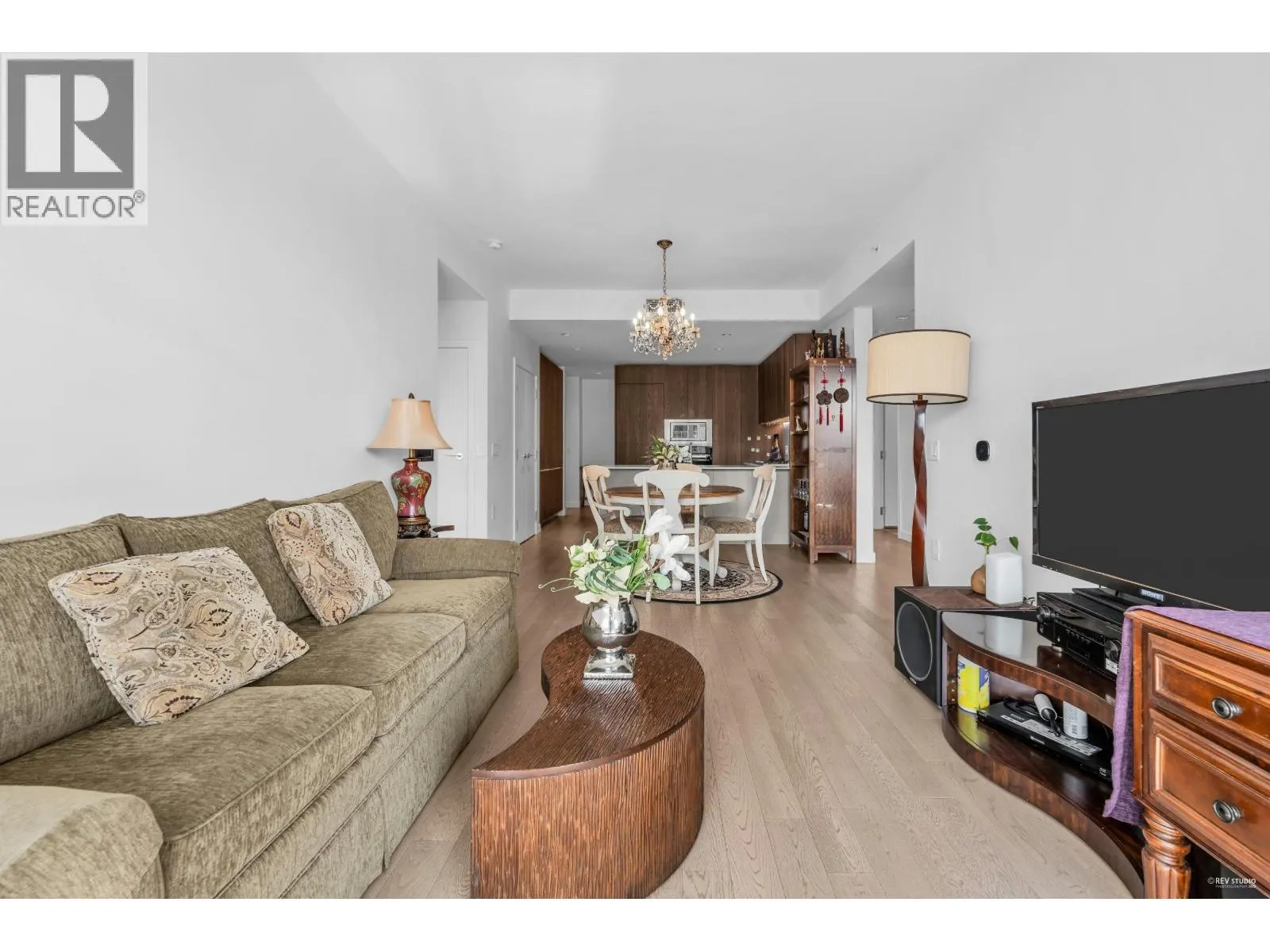 403 6699 RIVER ROAD