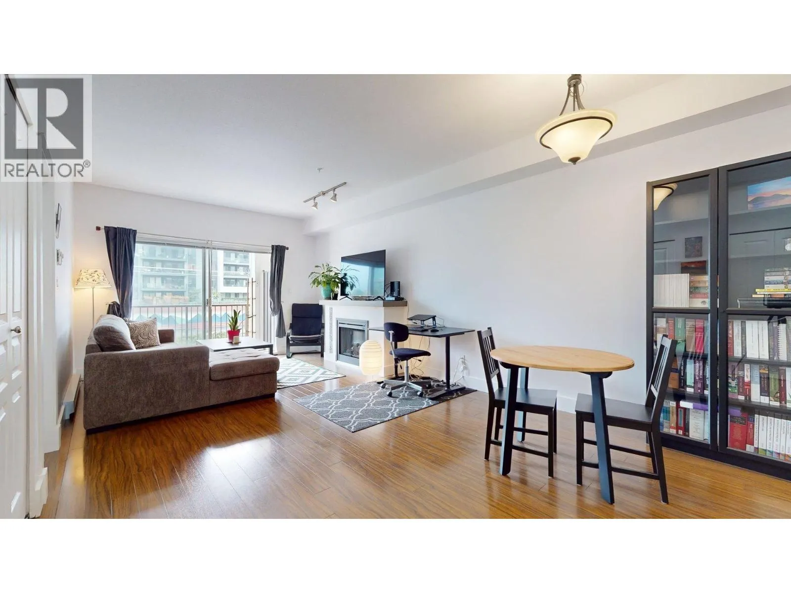 309 1336 MAIN STREET
