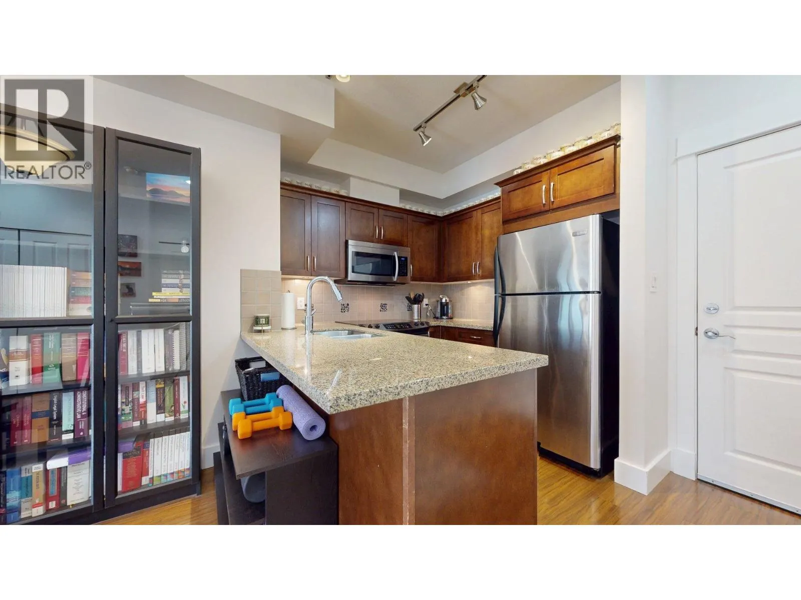 309 1336 MAIN STREET