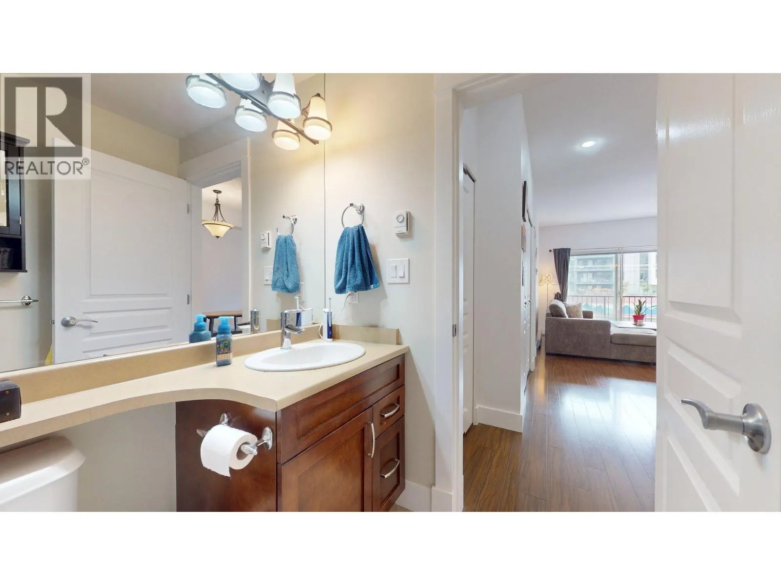 309 1336 MAIN STREET