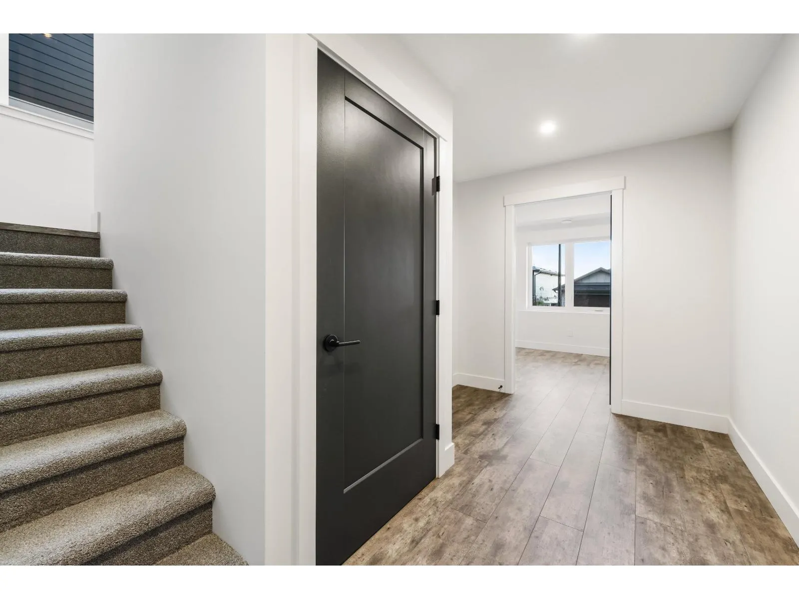 5504 MACLACHLAN PLACE|Promontory