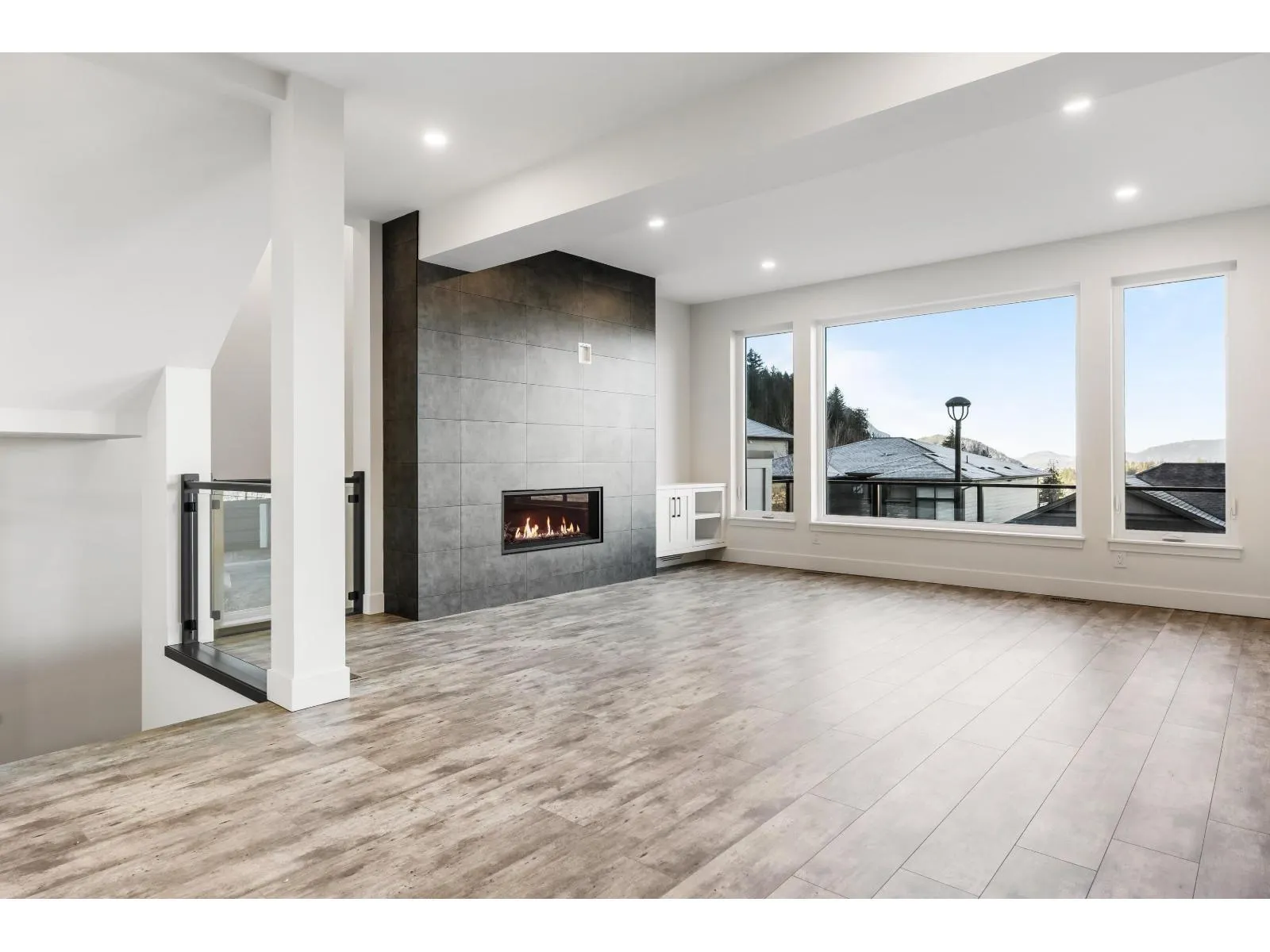 5504 MACLACHLAN PLACE|Promontory