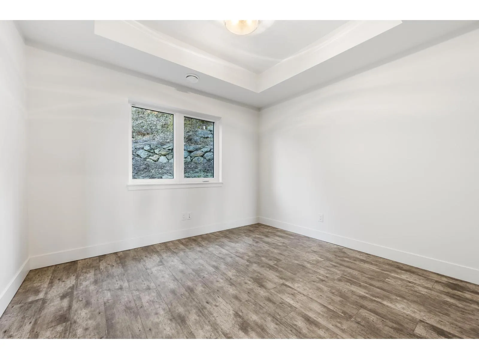 5504 MACLACHLAN PLACE|Promontory