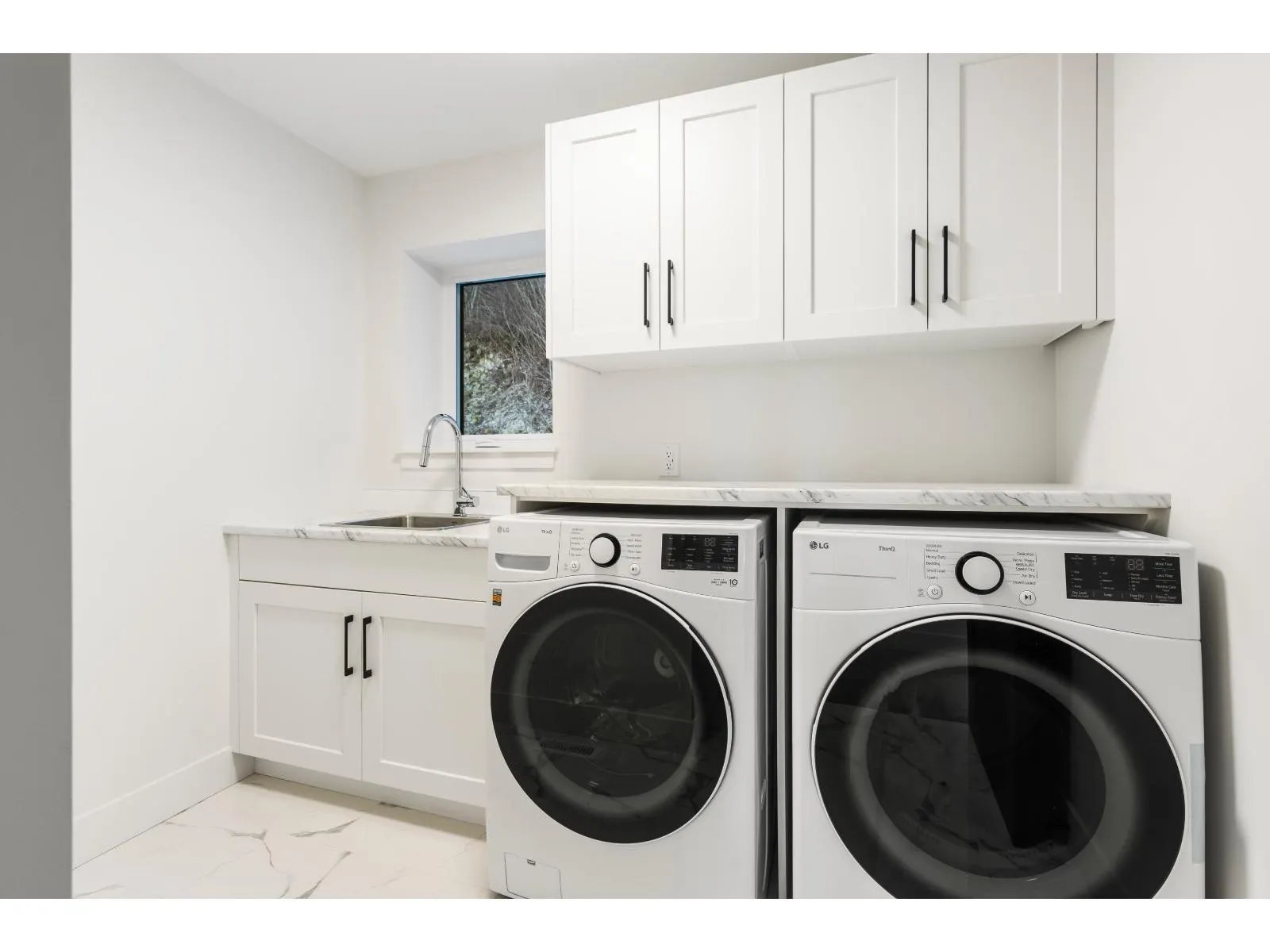 5504 MACLACHLAN PLACE|Promontory