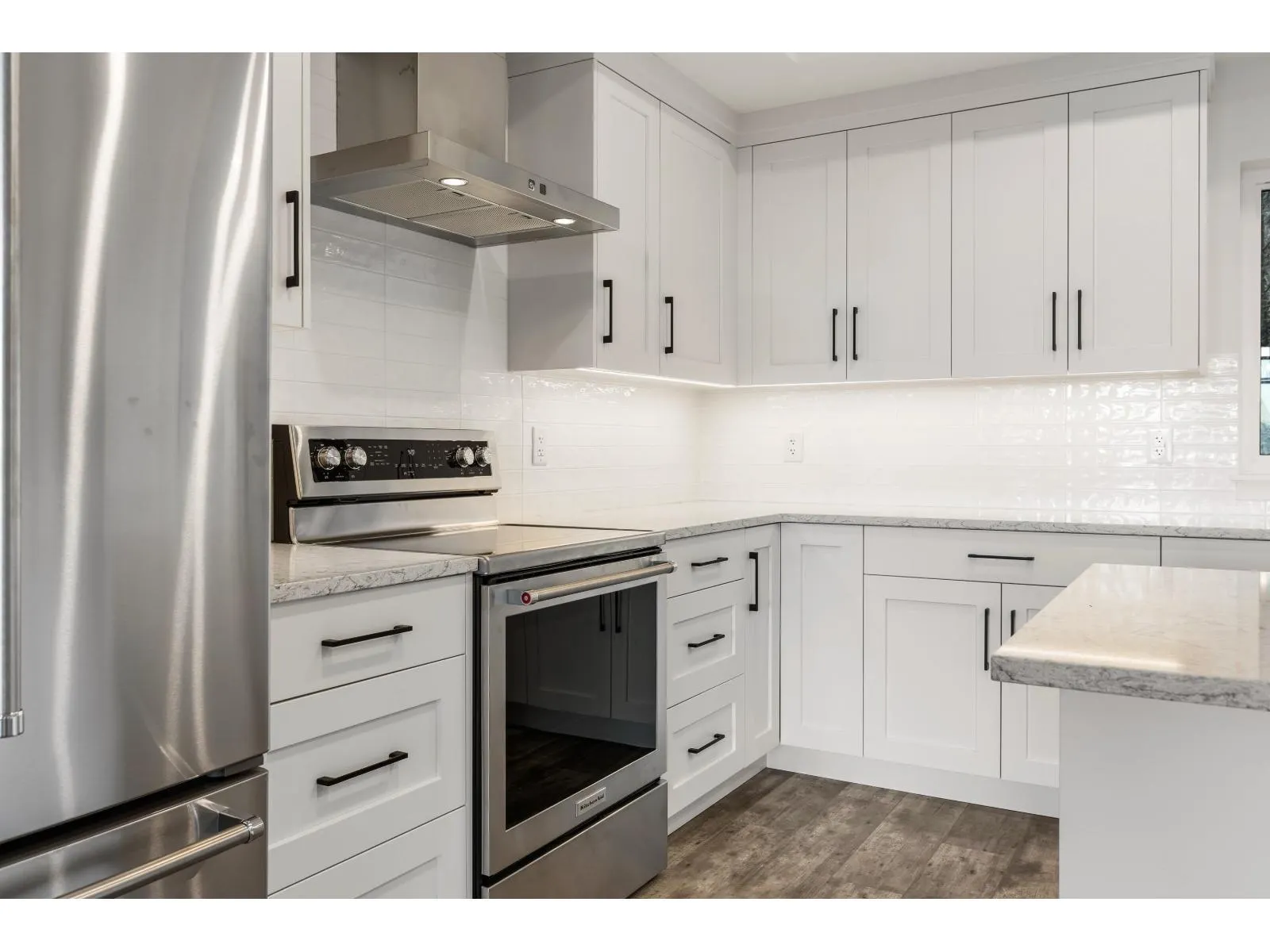 5504 MACLACHLAN PLACE|Promontory