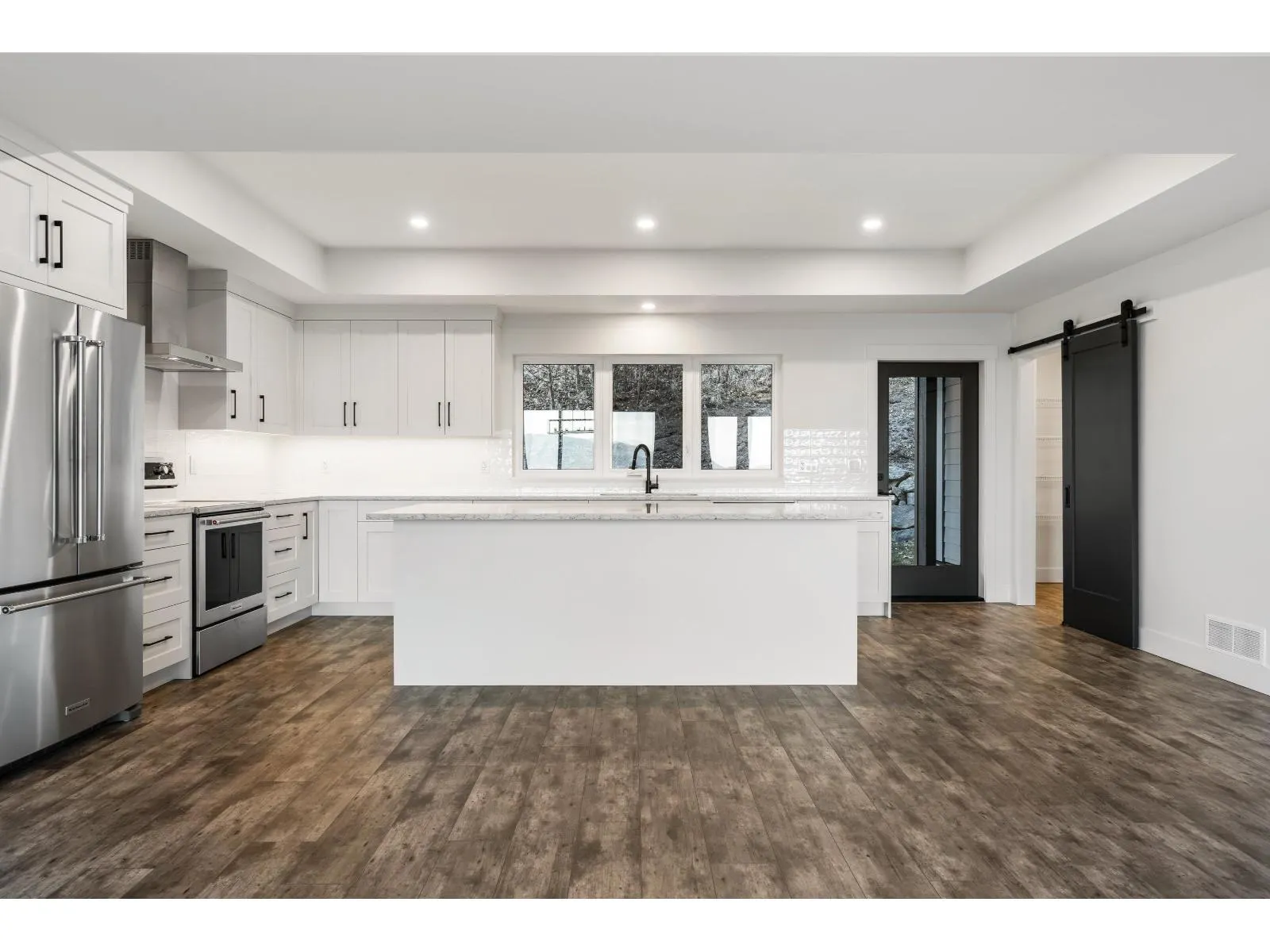 5504 MACLACHLAN PLACE|Promontory
