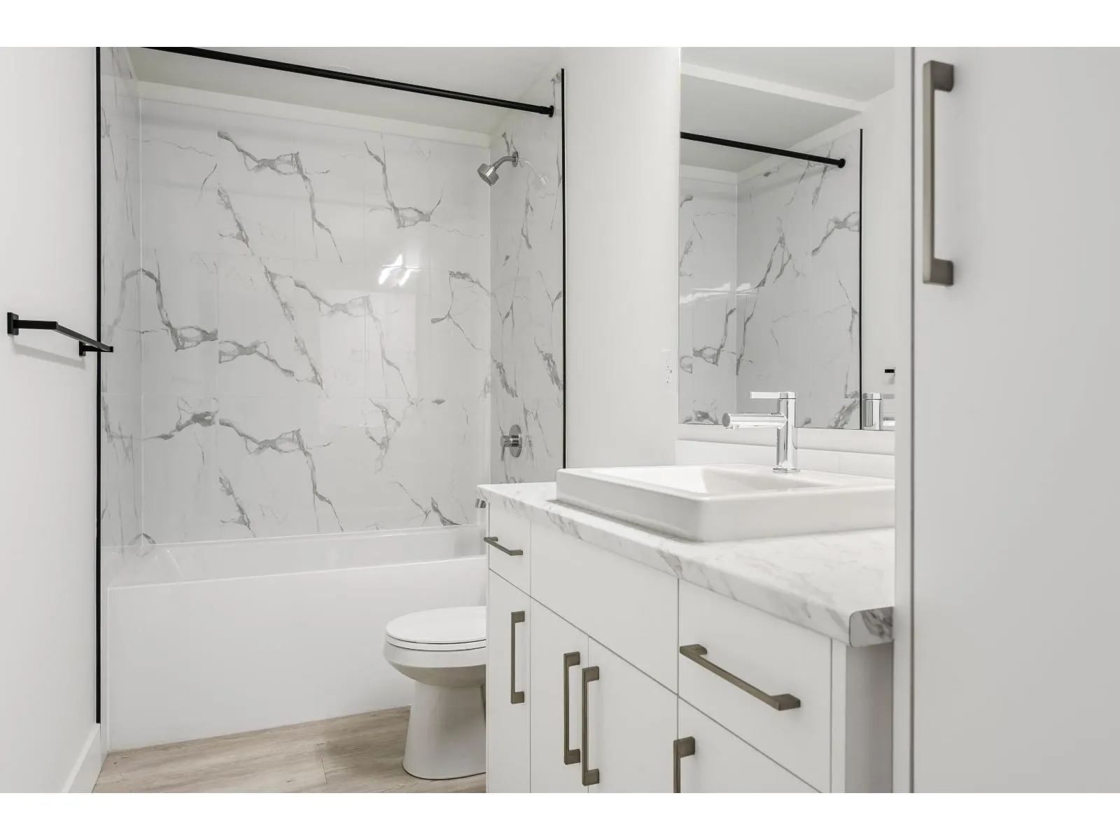 5504 MACLACHLAN PLACE|Promontory