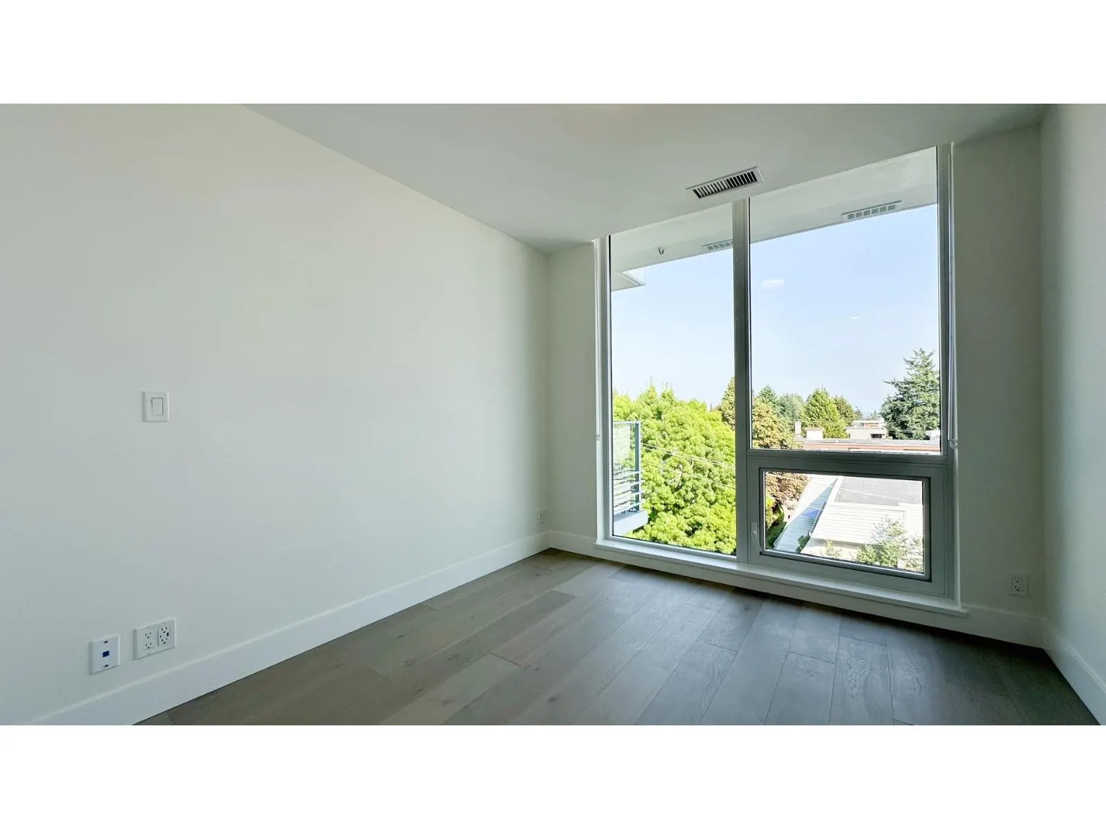 408 1342 JOHNSTON ROAD