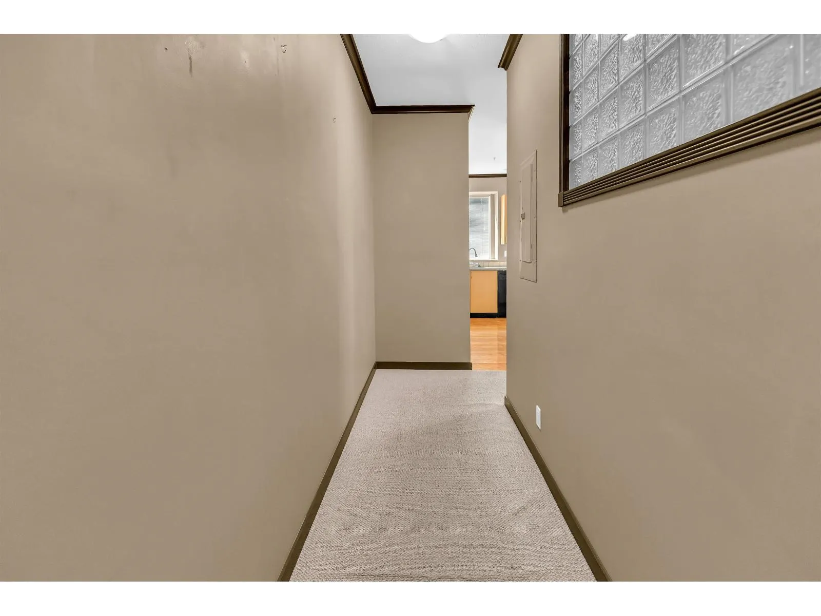 312 33485 SOUTH FRASER WAY