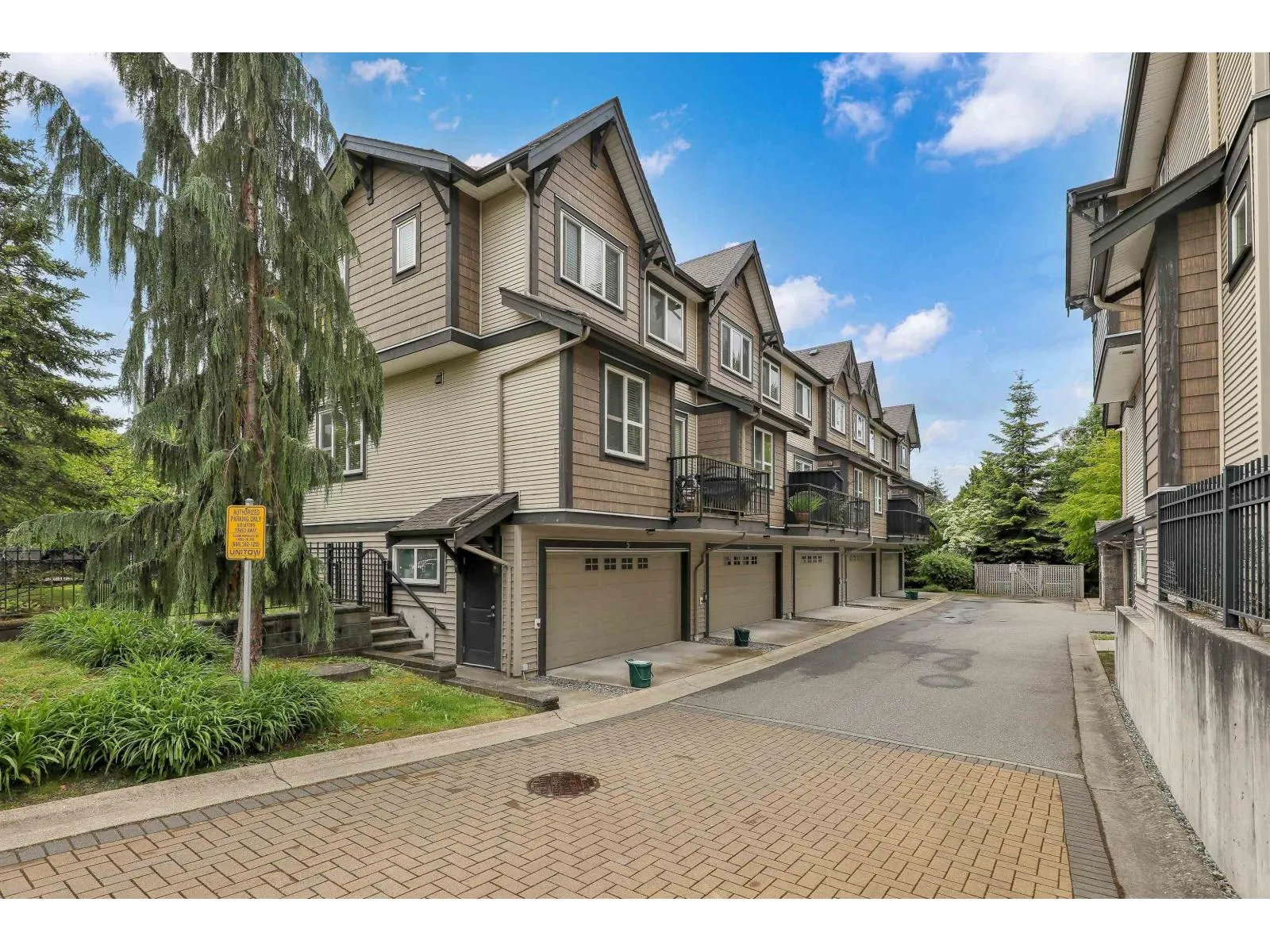 11 9077 150TH STREET