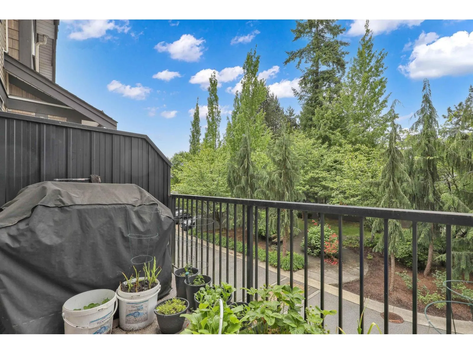 11 9077 150TH STREET