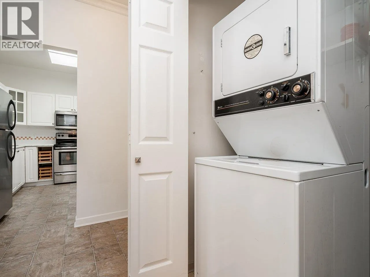 305 4728 53RD STREET