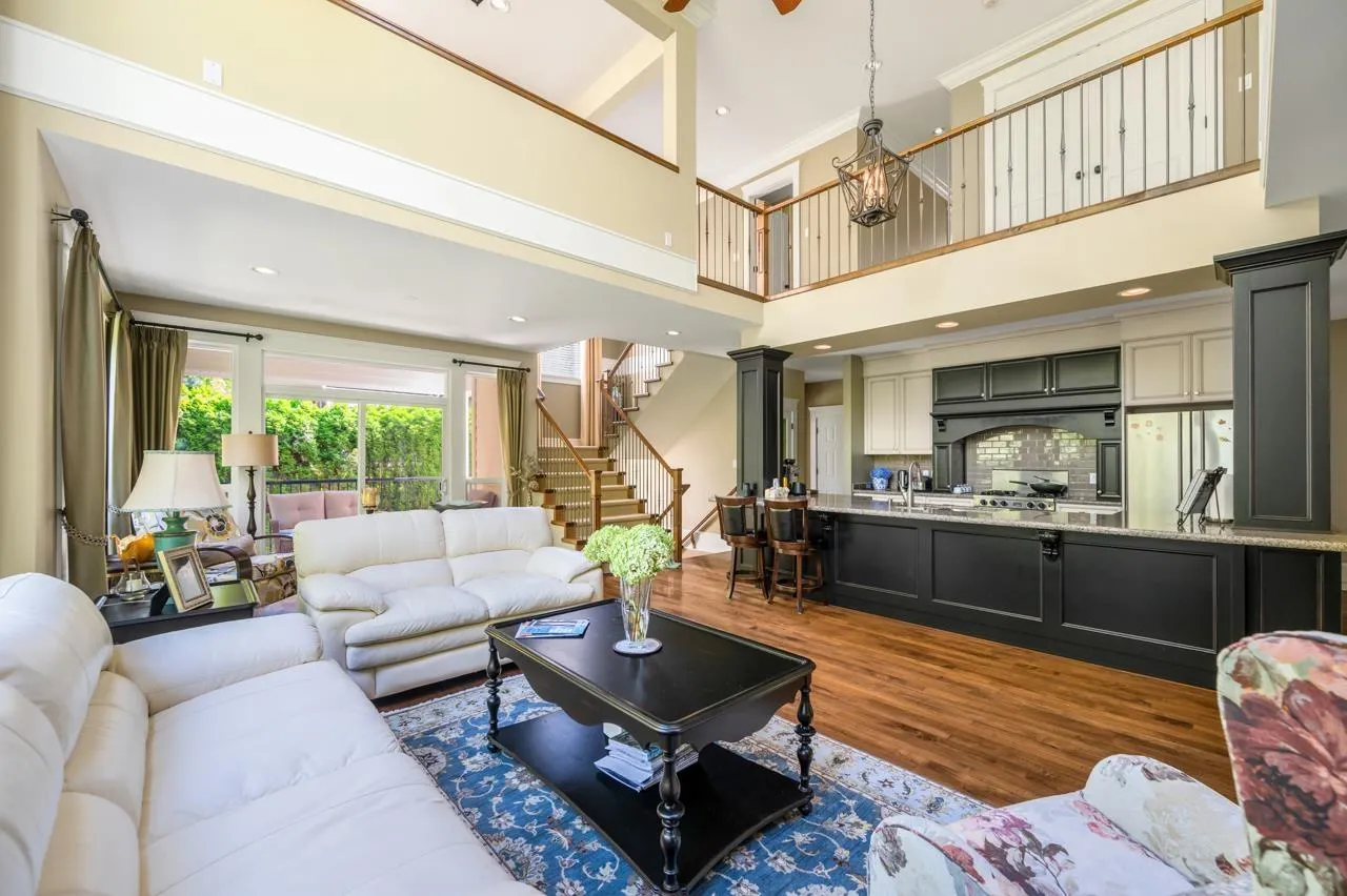 14059 33B AVENUE