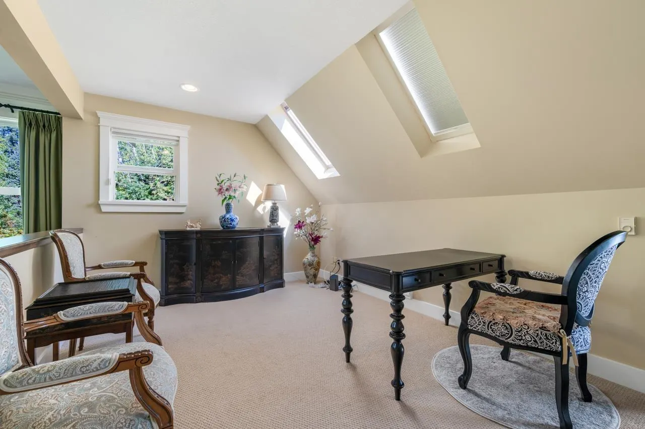 14059 33B AVENUE