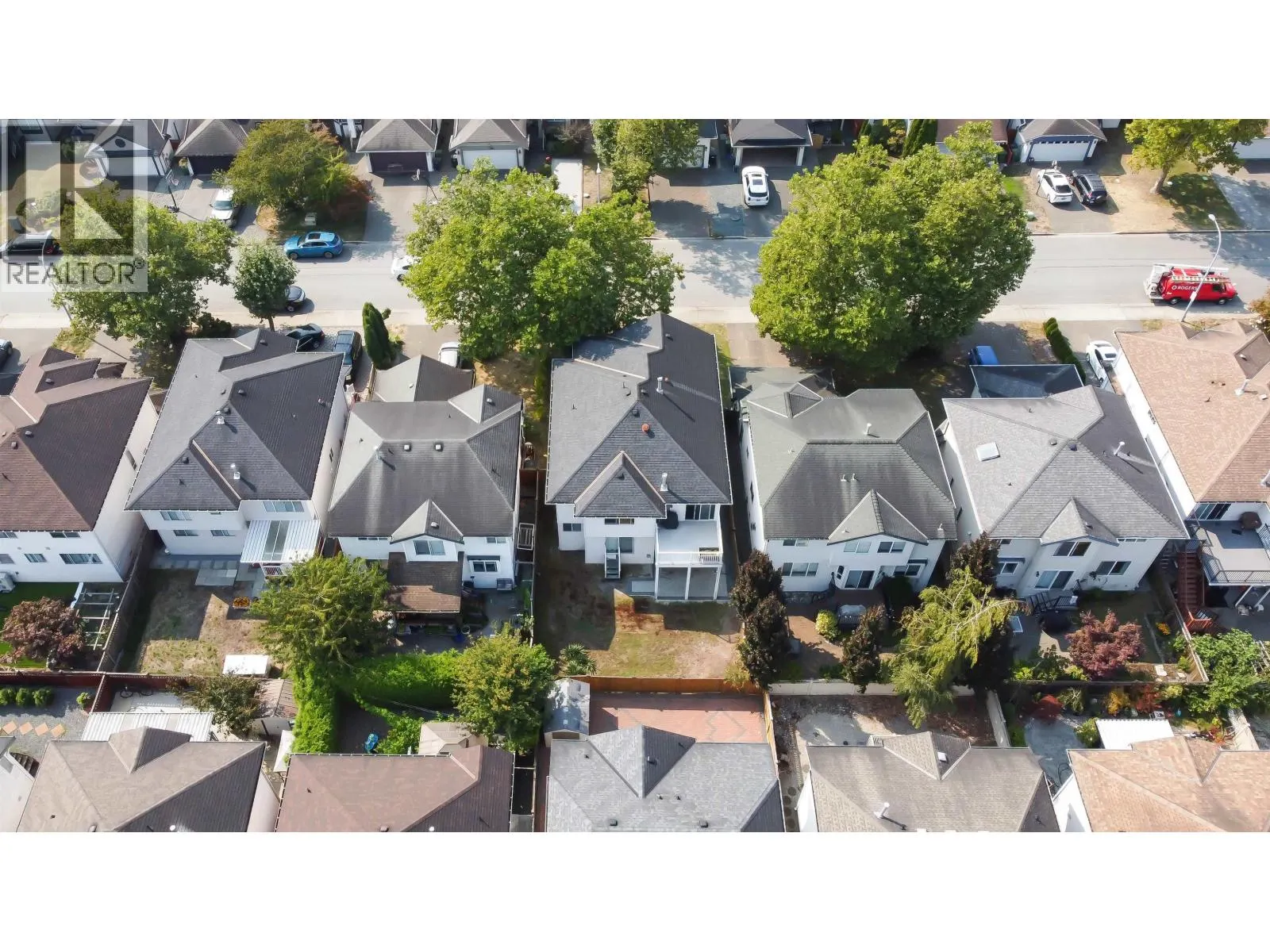 5240 OLIVER DRIVE