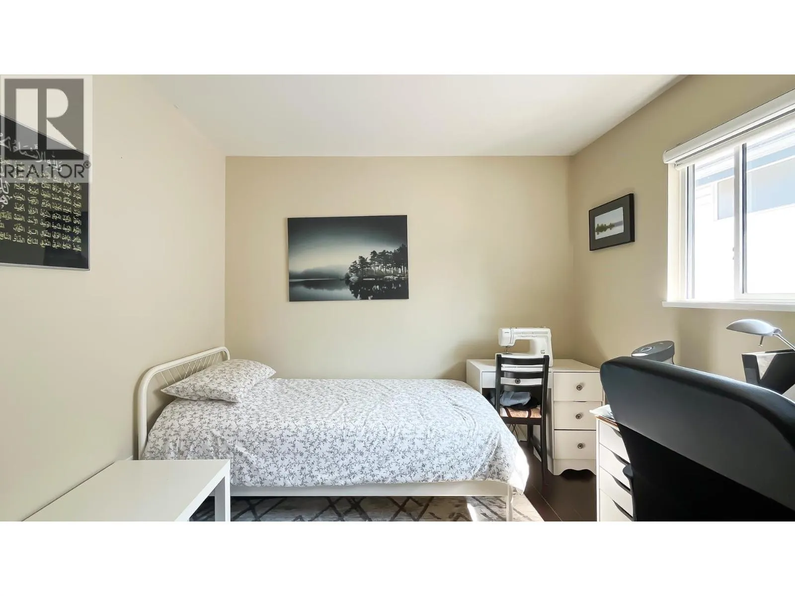 5240 OLIVER DRIVE