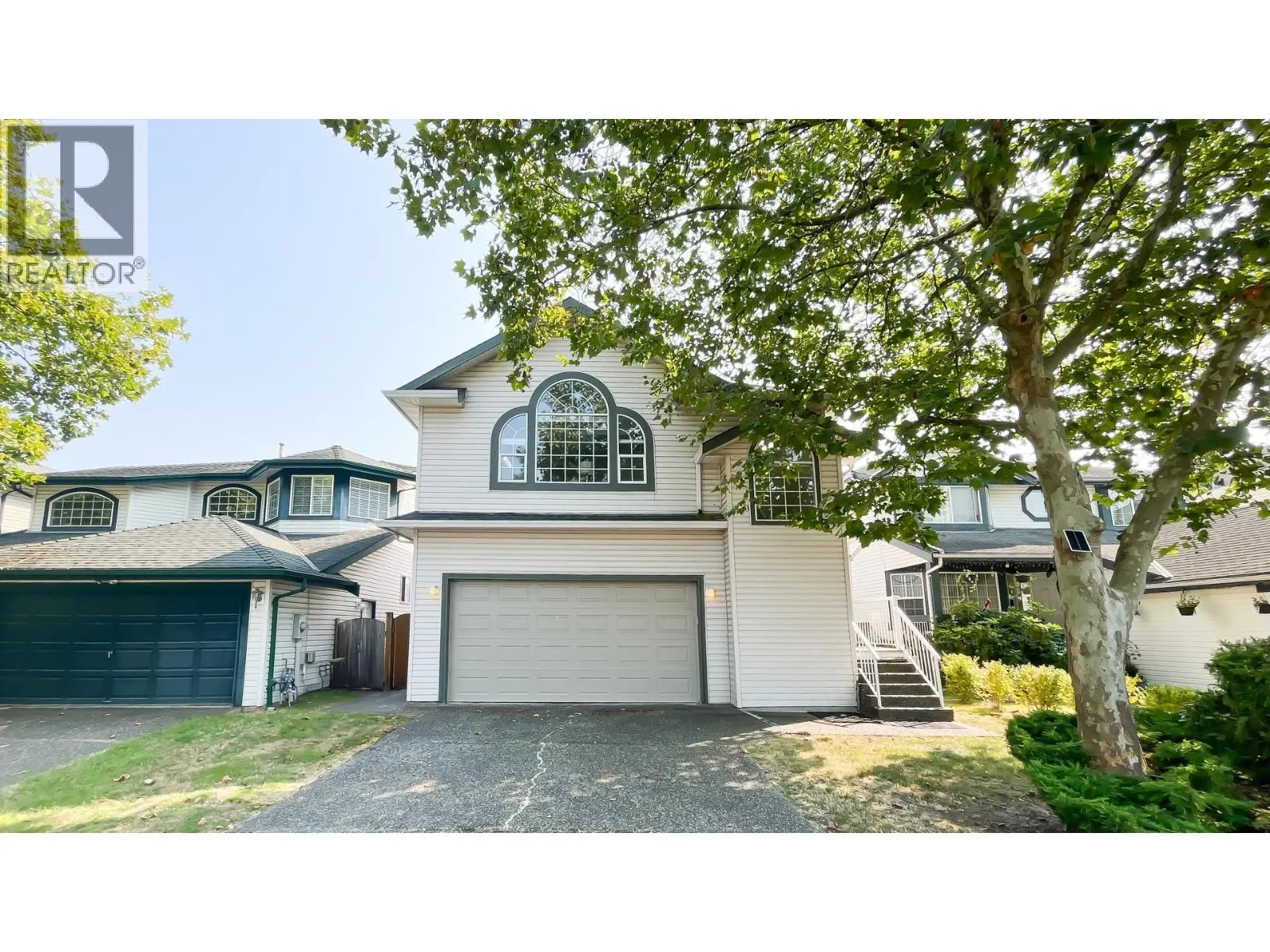 5240 OLIVER DRIVE